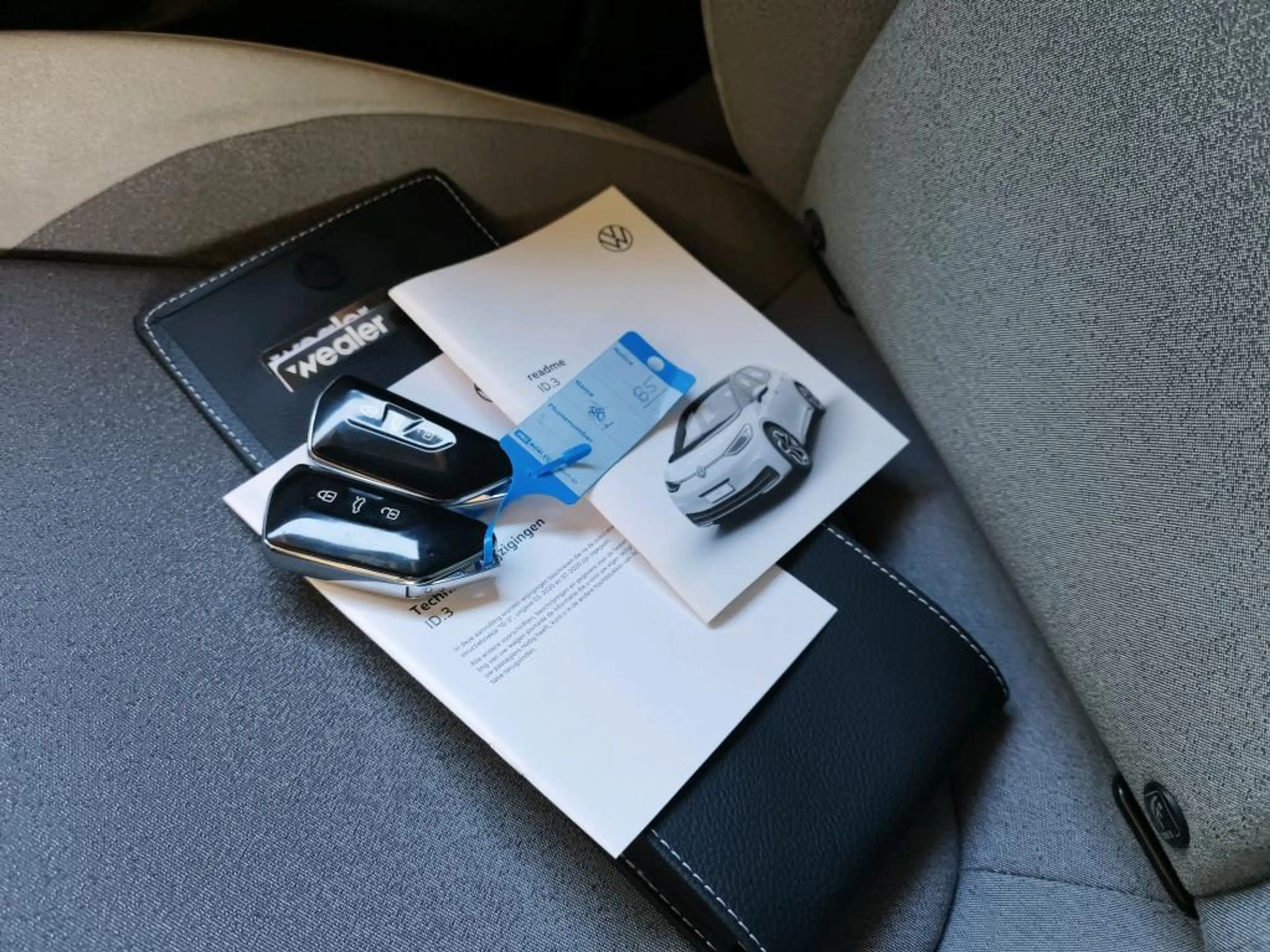 Volkswagen ID.3 First Plus 58 kWh / Navigatie / LED Matrix / LM 19 — photo 14
