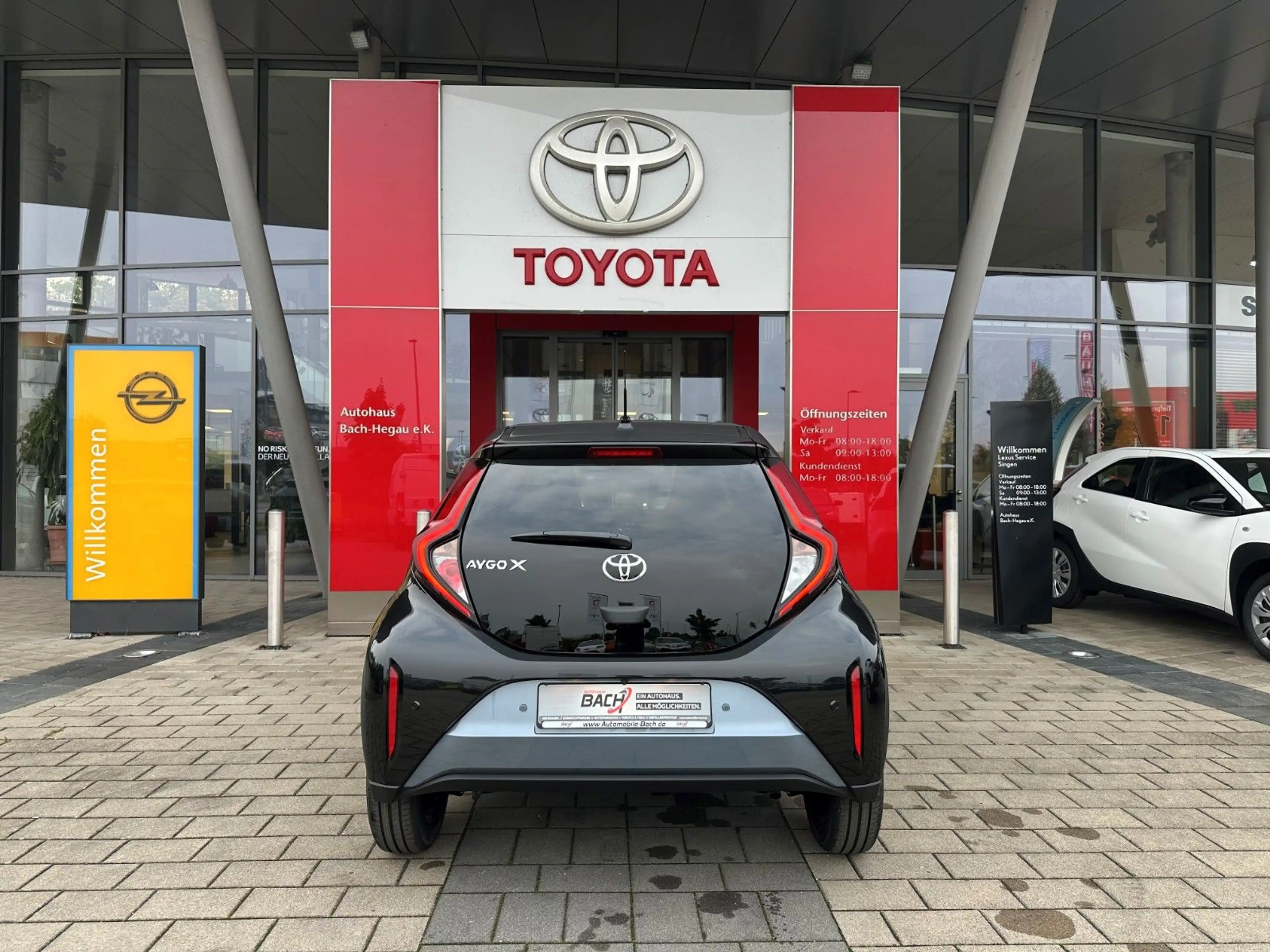 Toyota Aygo X Air Teamplayer, LED,KAMERA,KLIMAAUTOMATIK — photo 6