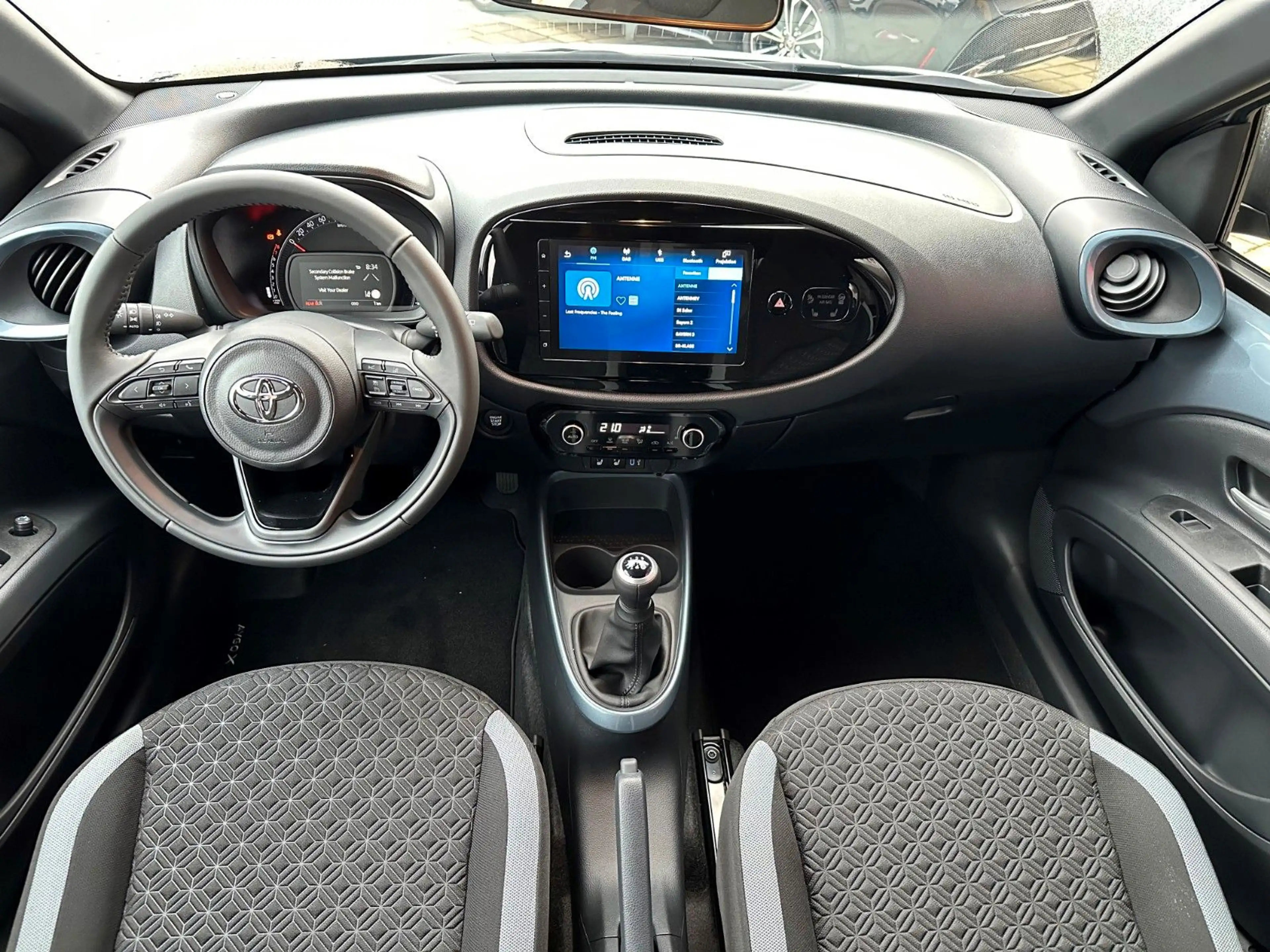 Toyota Aygo X Air Teamplayer, LED,KAMERA,KLIMAAUTOMATIK — photo 12