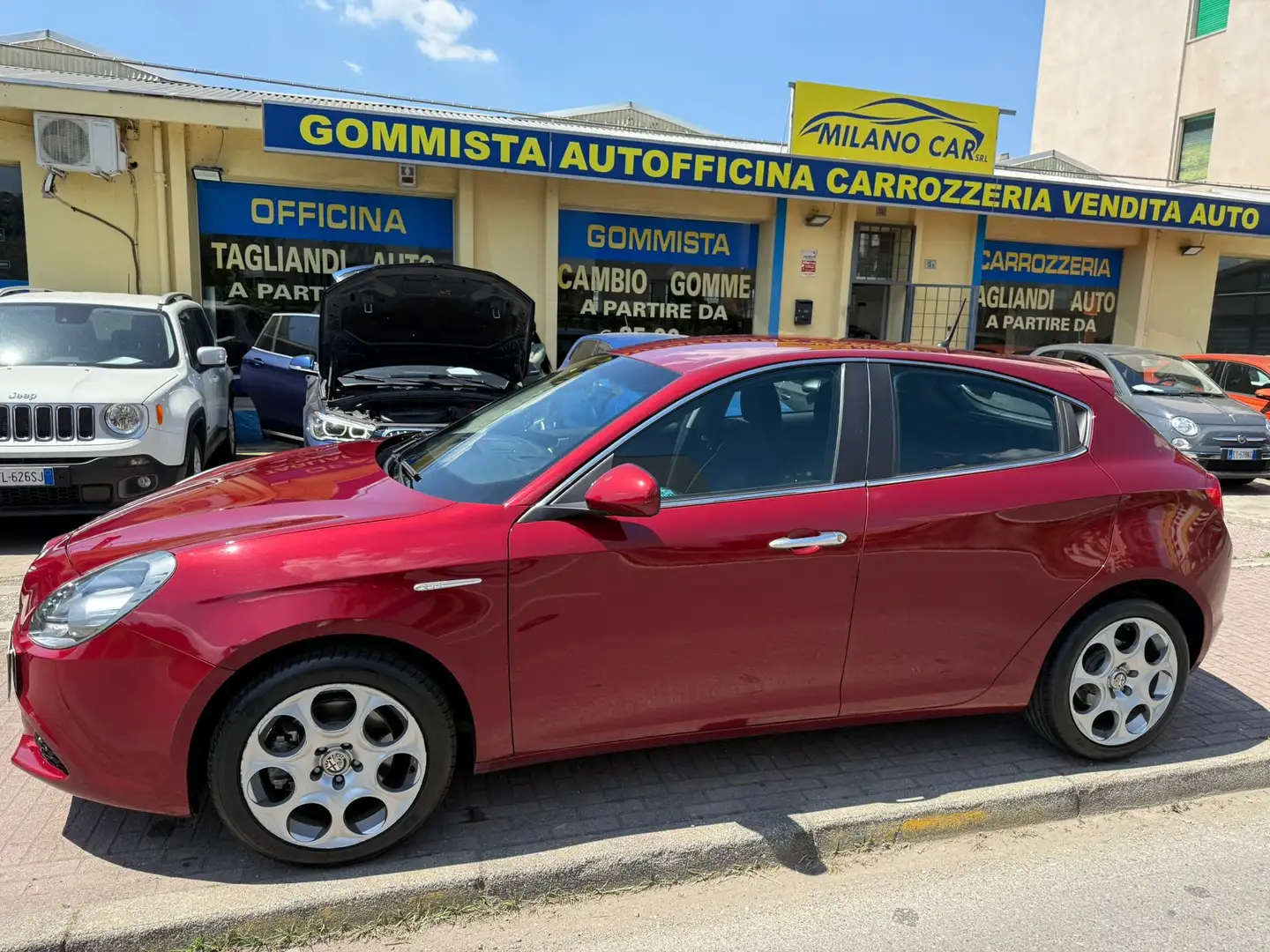Alfa Romeo Giulietta Giulietta 1.4 t. m.air Distinctive 170cv Rouge - 2