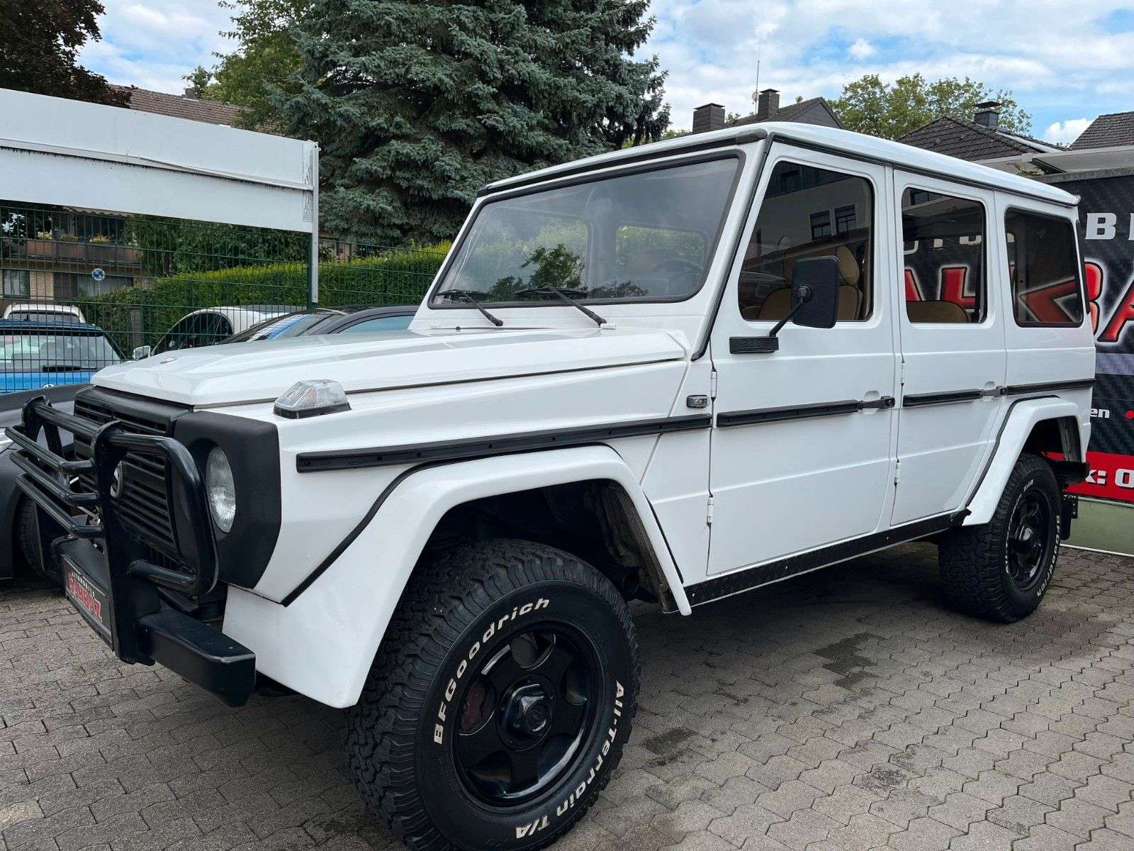 Second hand Mercedes Benz G-Class 230