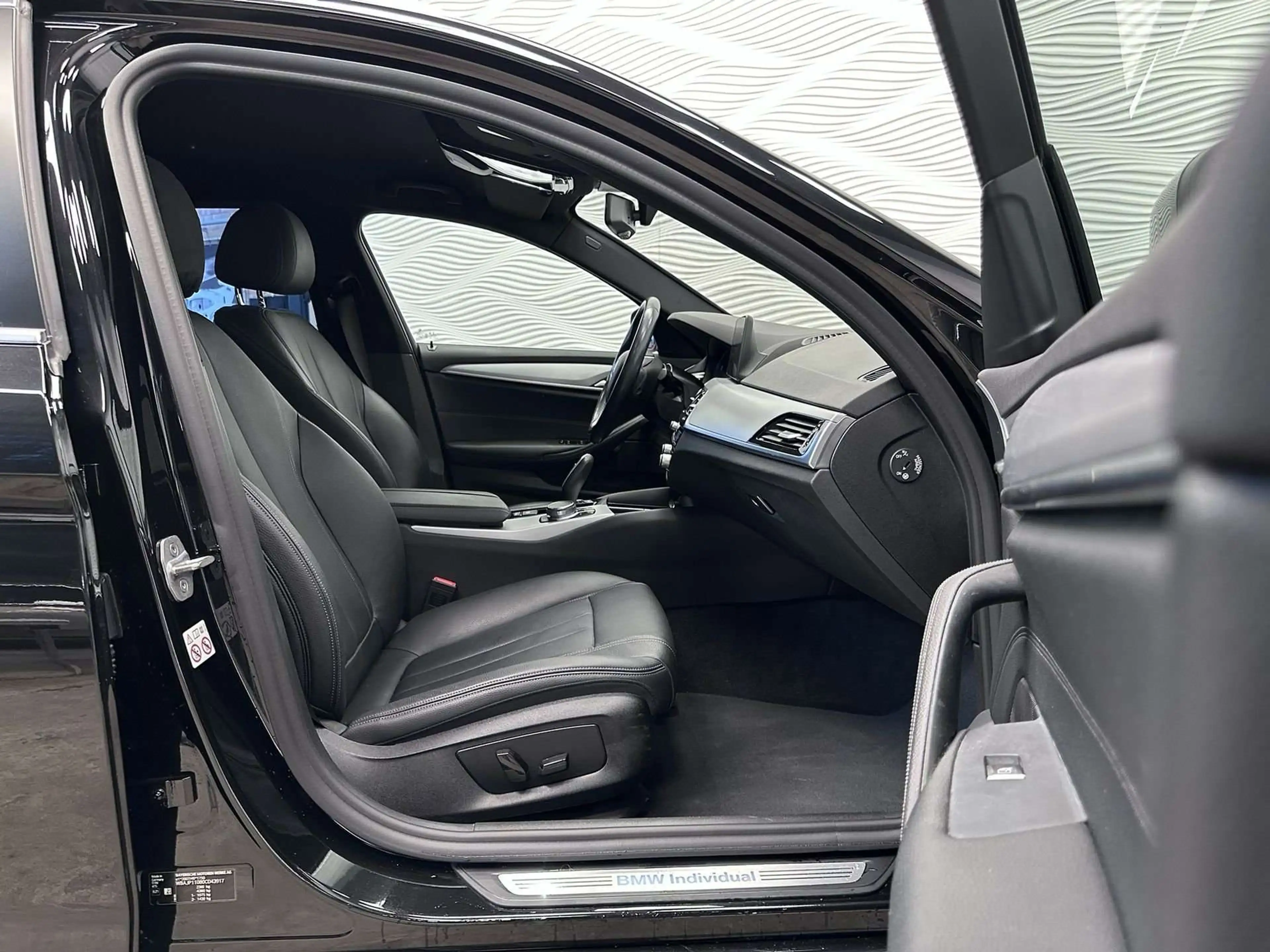 BMW 518 518d*AUT*CARPLAY*ZTLVERW.*LEDER*TOURING* — photo 20