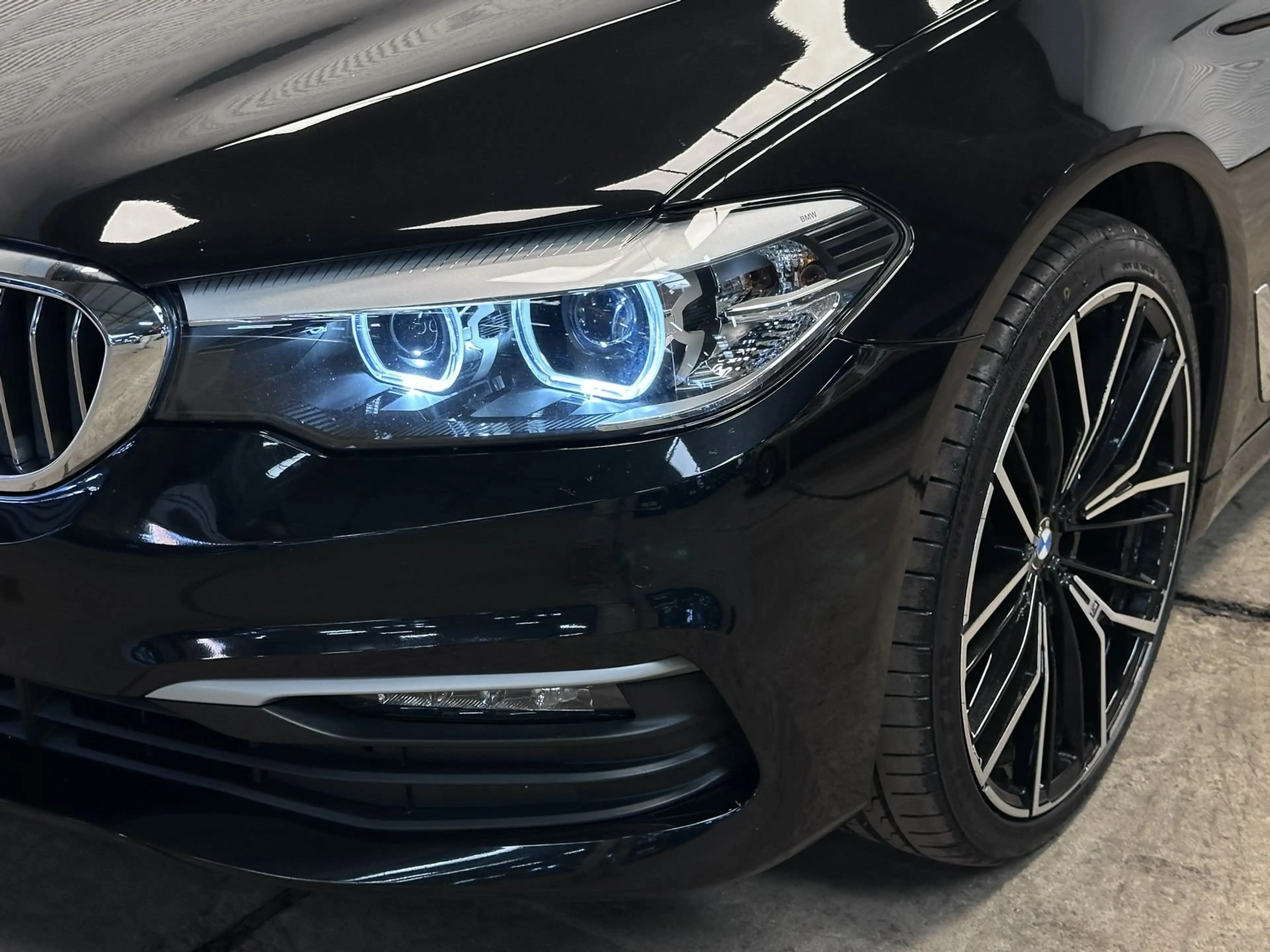 BMW 518 518d*AUT*CARPLAY*ZTLVERW.*LEDER*TOURING* — photo 8