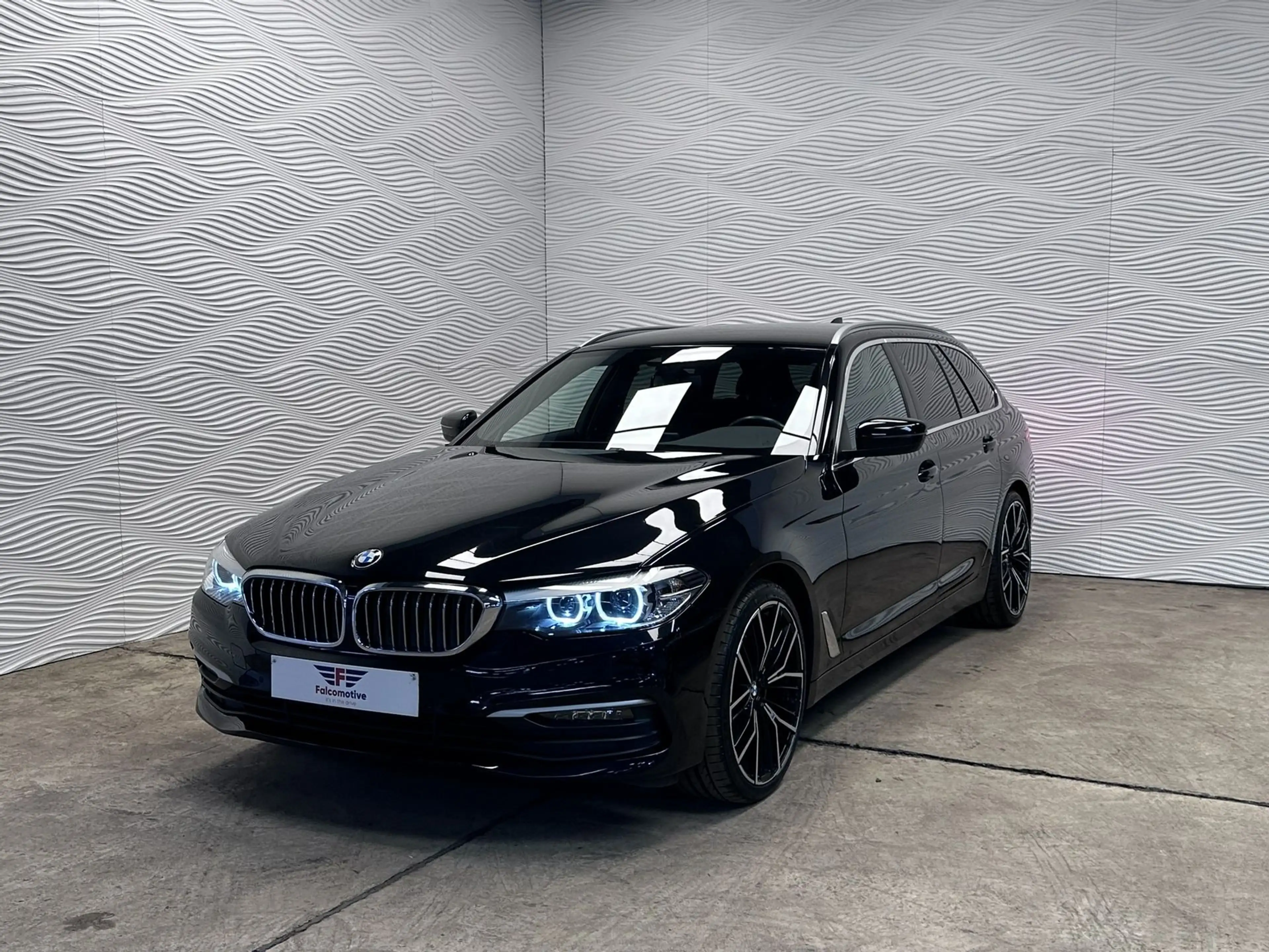 BMW 518 518d*AUT*CARPLAY*ZTLVERW.*LEDER*TOURING* — photo 4