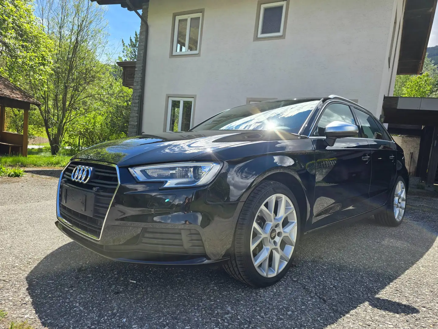 Audi A3 Schwarz - 2