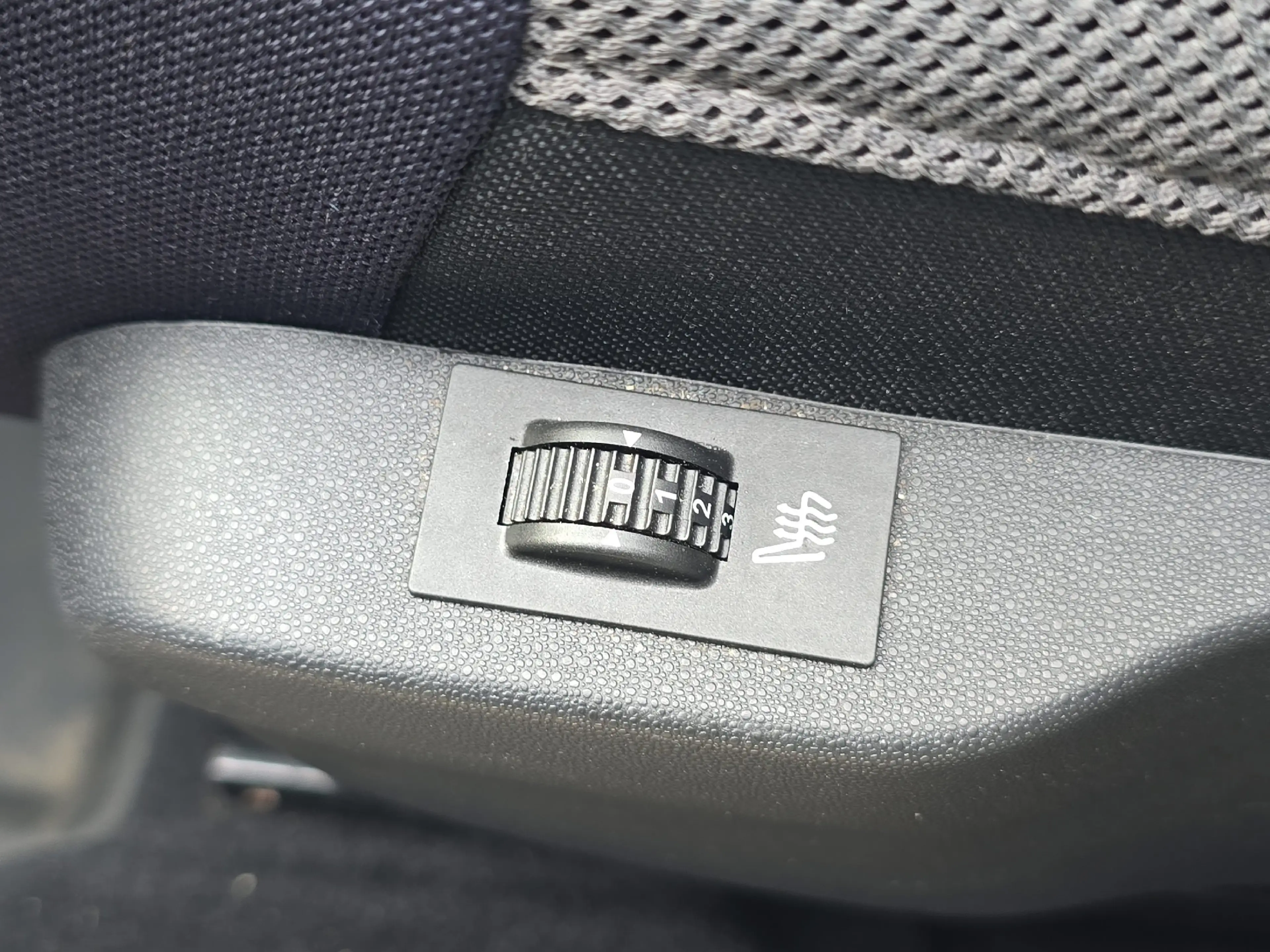 Citroen C4 Cactus 1.2 e-THP ****RückfahrK*PDC*LM**** — photo 15