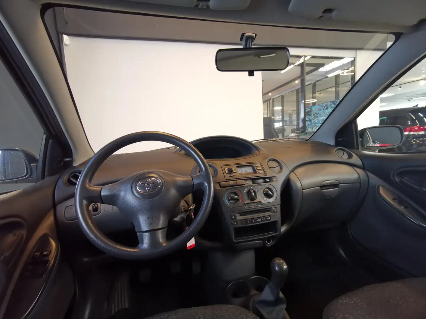 Toyota Yaris 1.0 VVT-i Terra | ELEK.RAMEN | APK. Сірий - 2