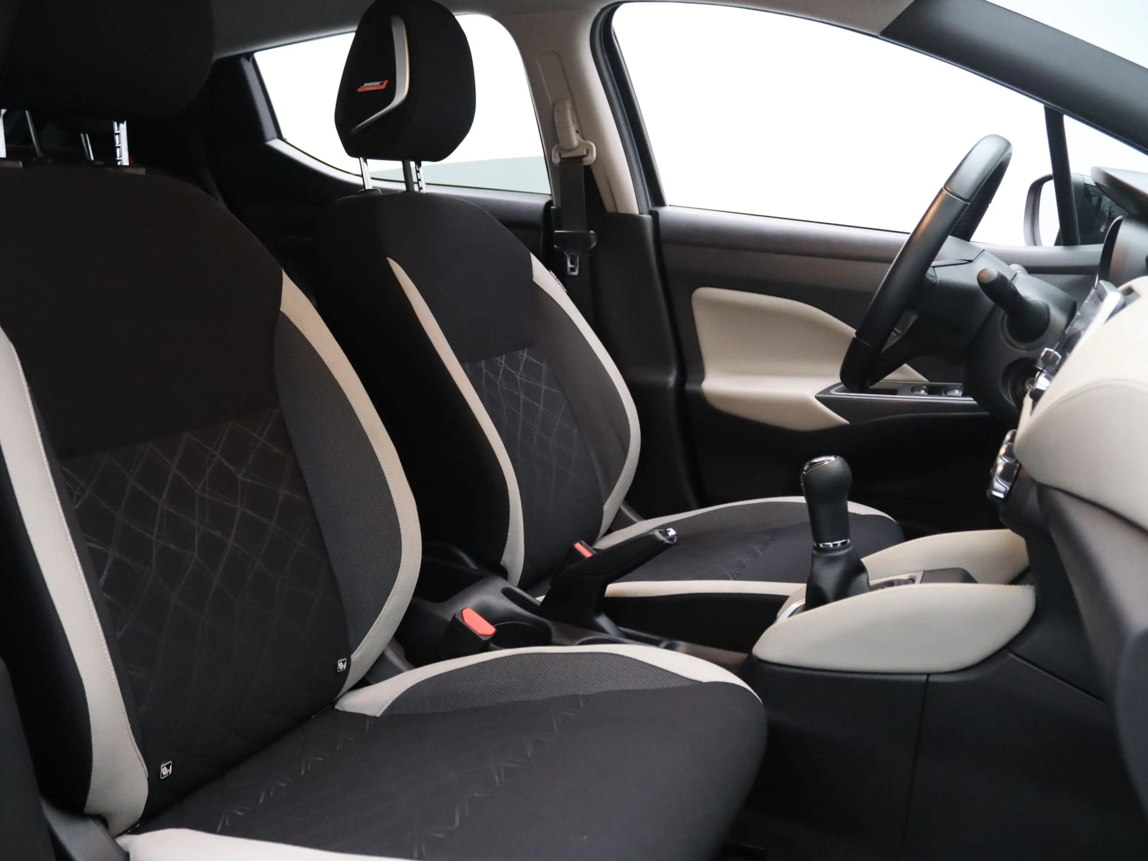 Nissan Micra 90pk IG-T N-Design Apple Carplay/Android Auto | Ai — photo 27