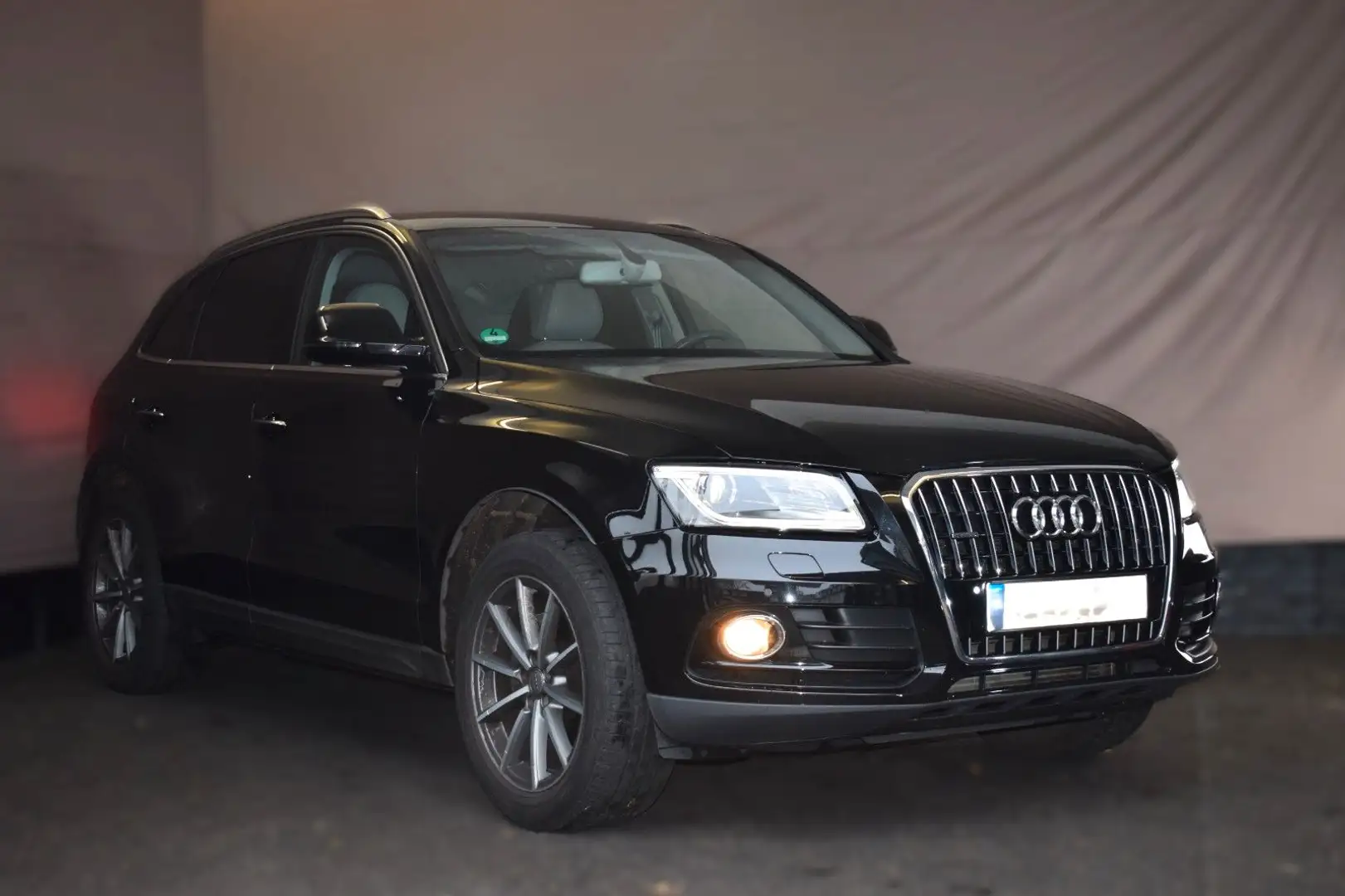 Audi Q5 2.0 TFSI quattro Sport Xenon AHK Keyless Go Schwarz - 1