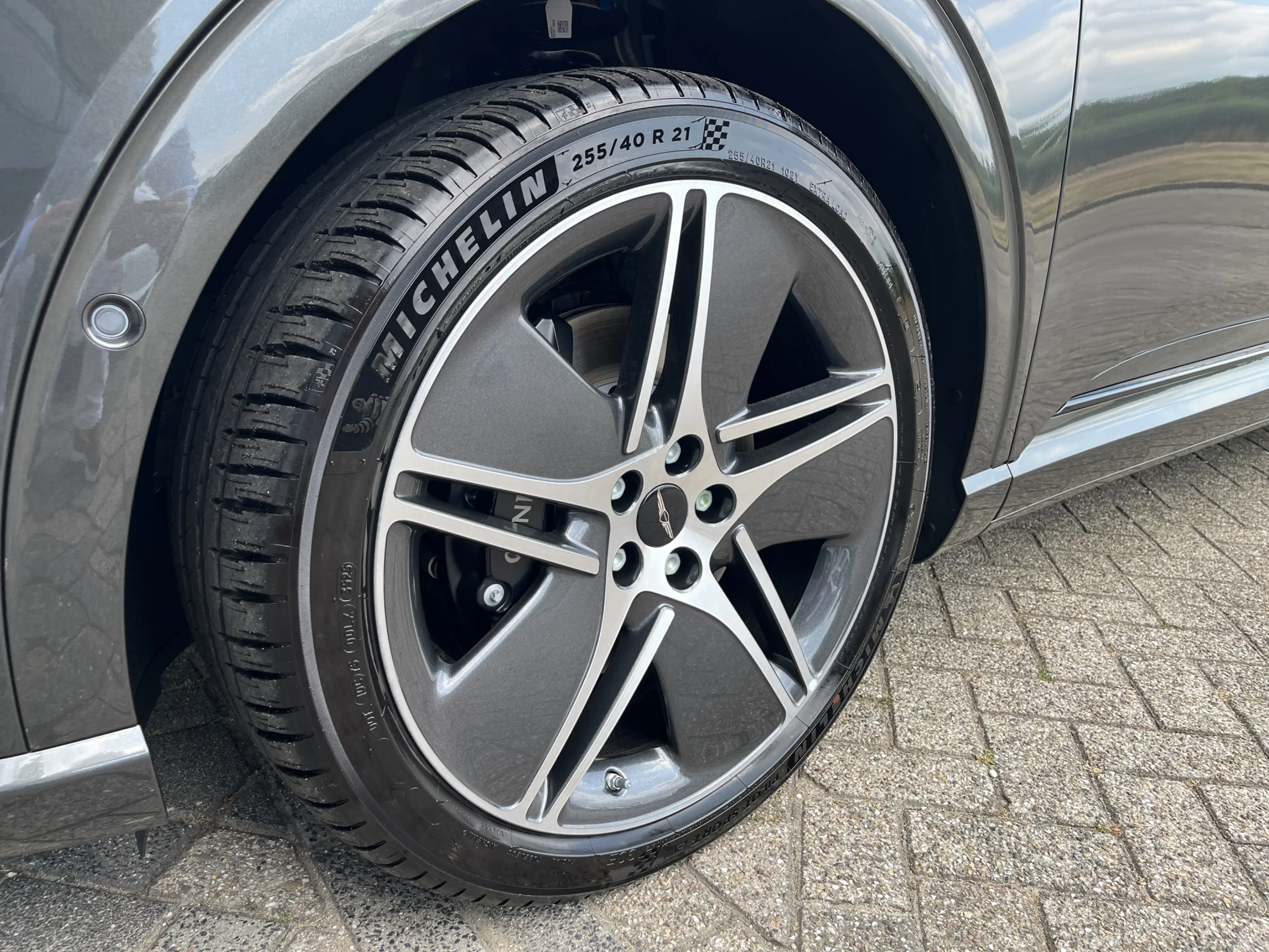 Genesis GV60 84 kWh 490pk Luxury AWD | V2L | Nappa Leder | Bang — photo 9