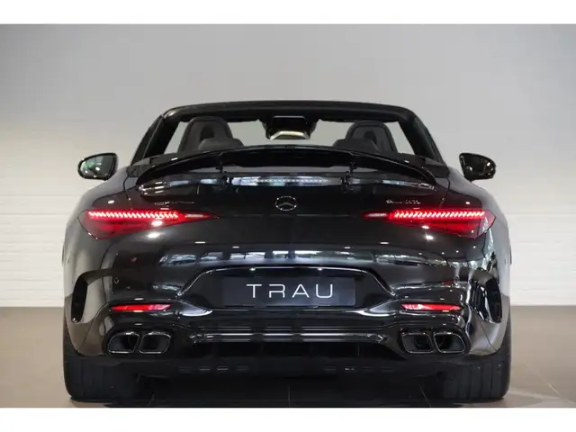 Mercedes-Benz SL 63 Amg view 5