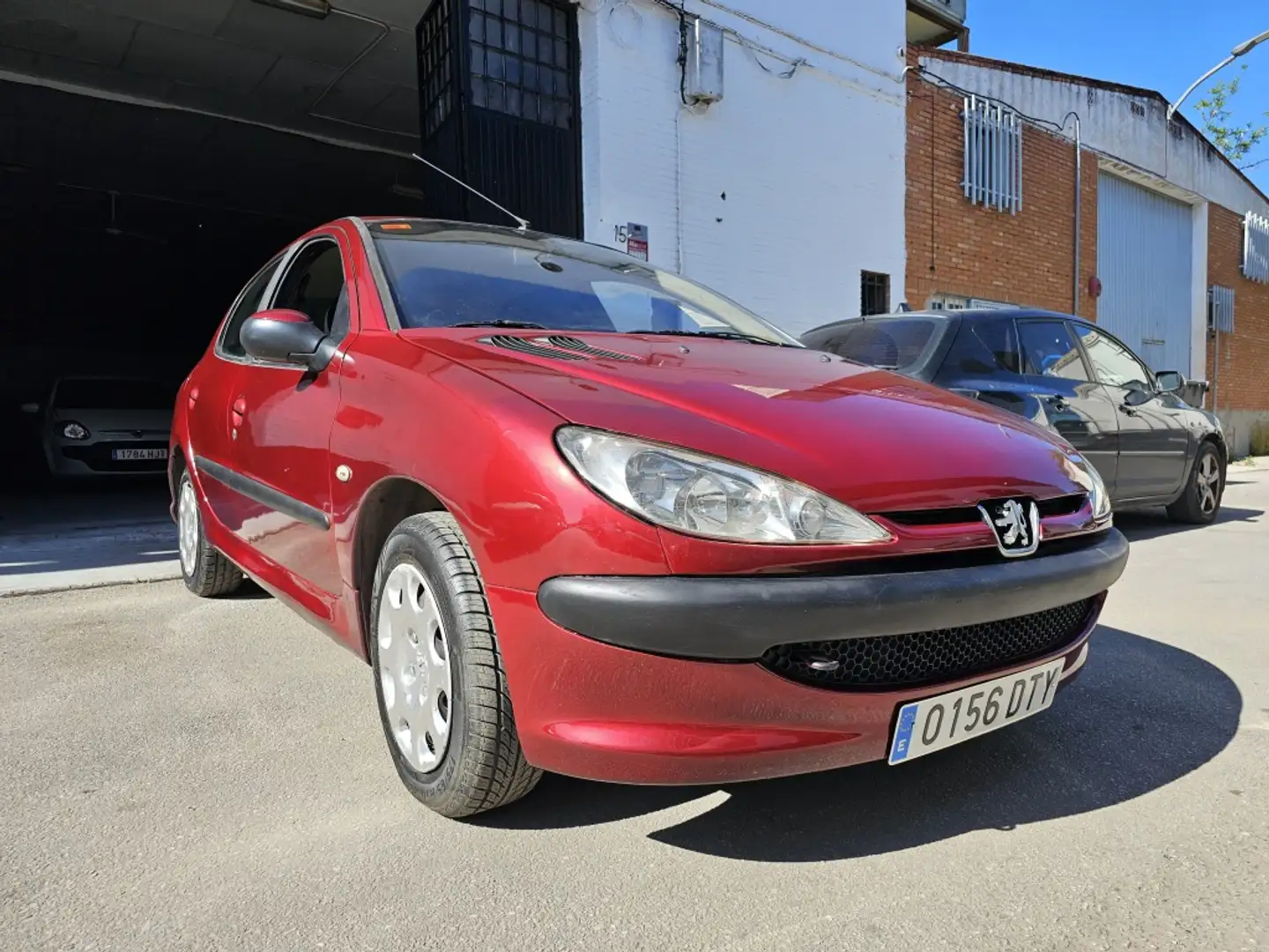 Peugeot 206 1.4HDI E-Music Burdeos - 1