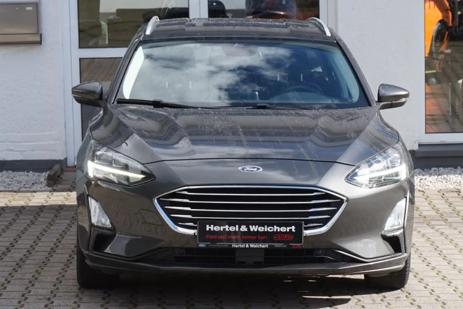 Ford Focus Turnier 2.0 EcoBlue Start-Stopp-System Aut. TITANI Gris - 2