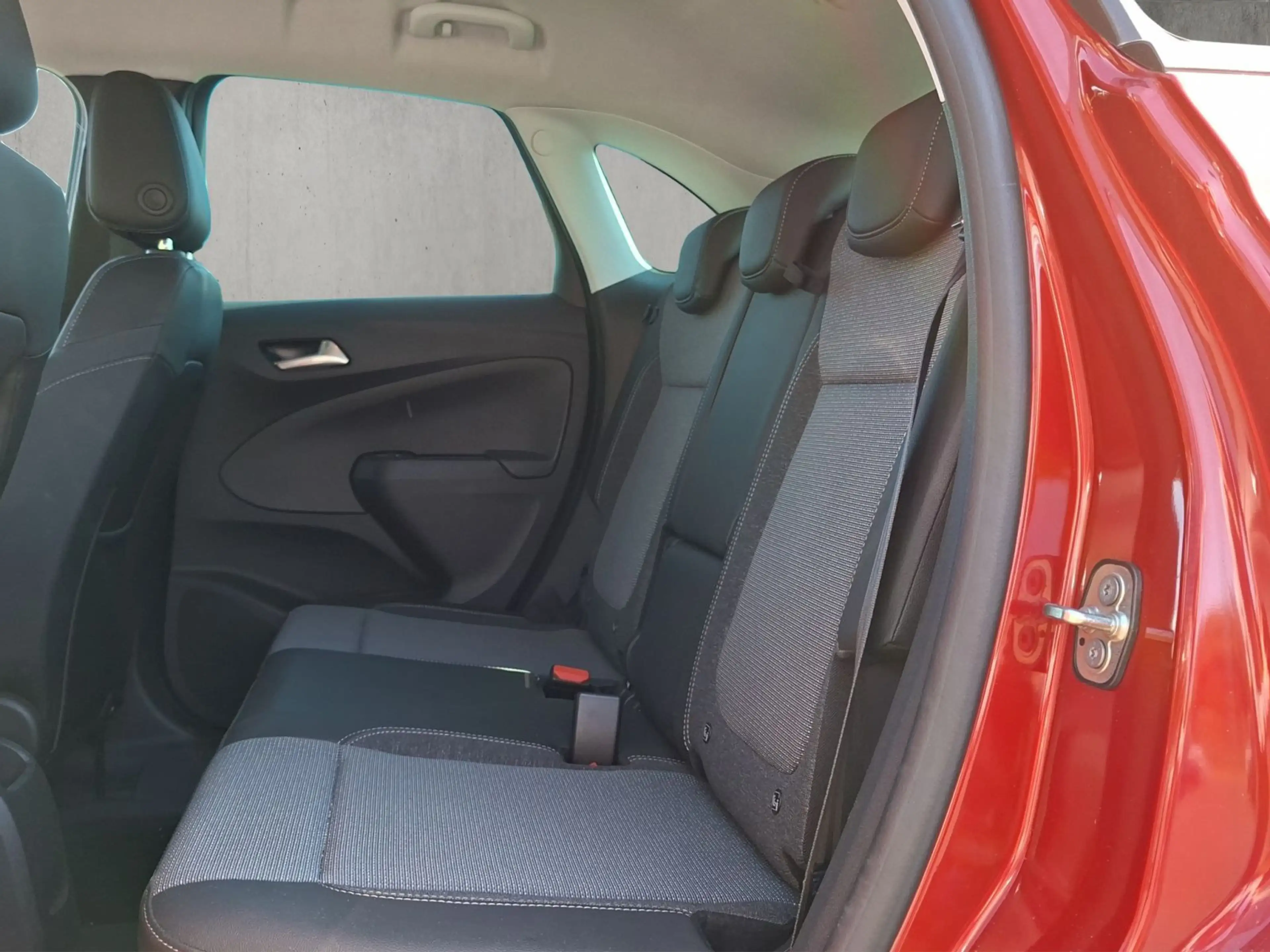 Opel Crossland 1.2 Elegance Automatik — photo 13