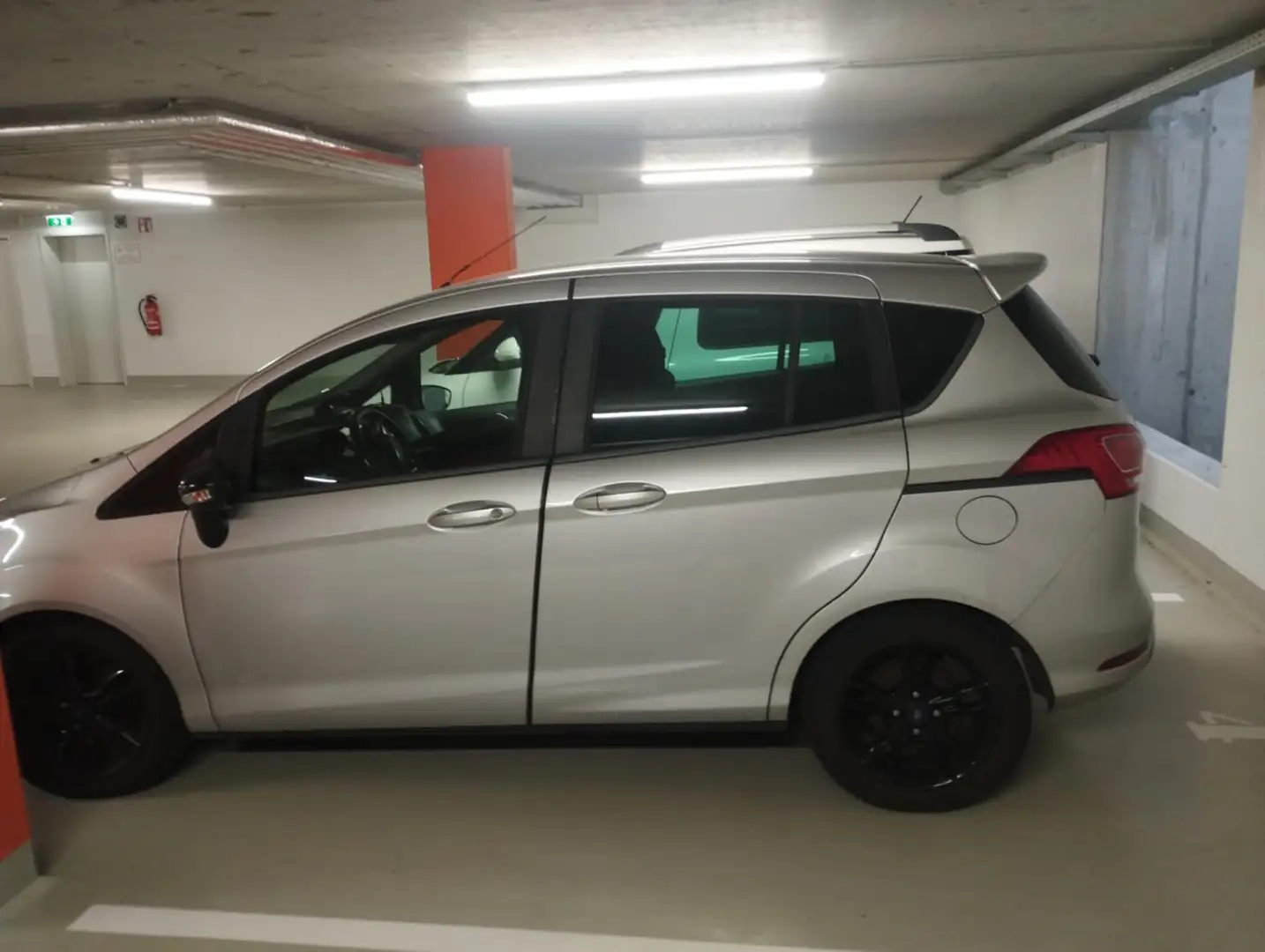 Ford B-Max B-MAX Colourline 1,6 TDCi Start/Stop Colourline Silber - 2