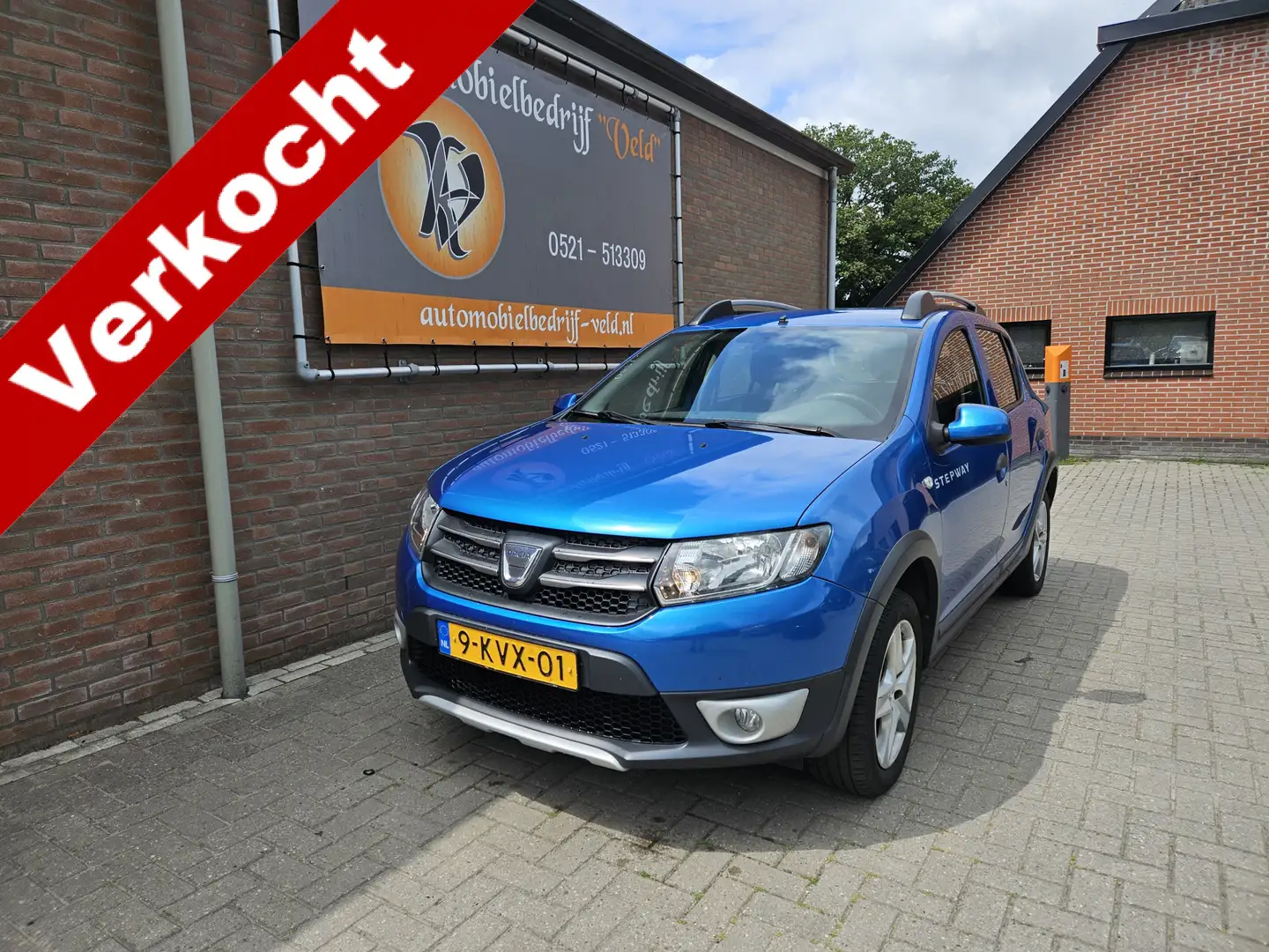 Dacia Sandero 0.9 TCe Stepway Lauréate Blauw - 1