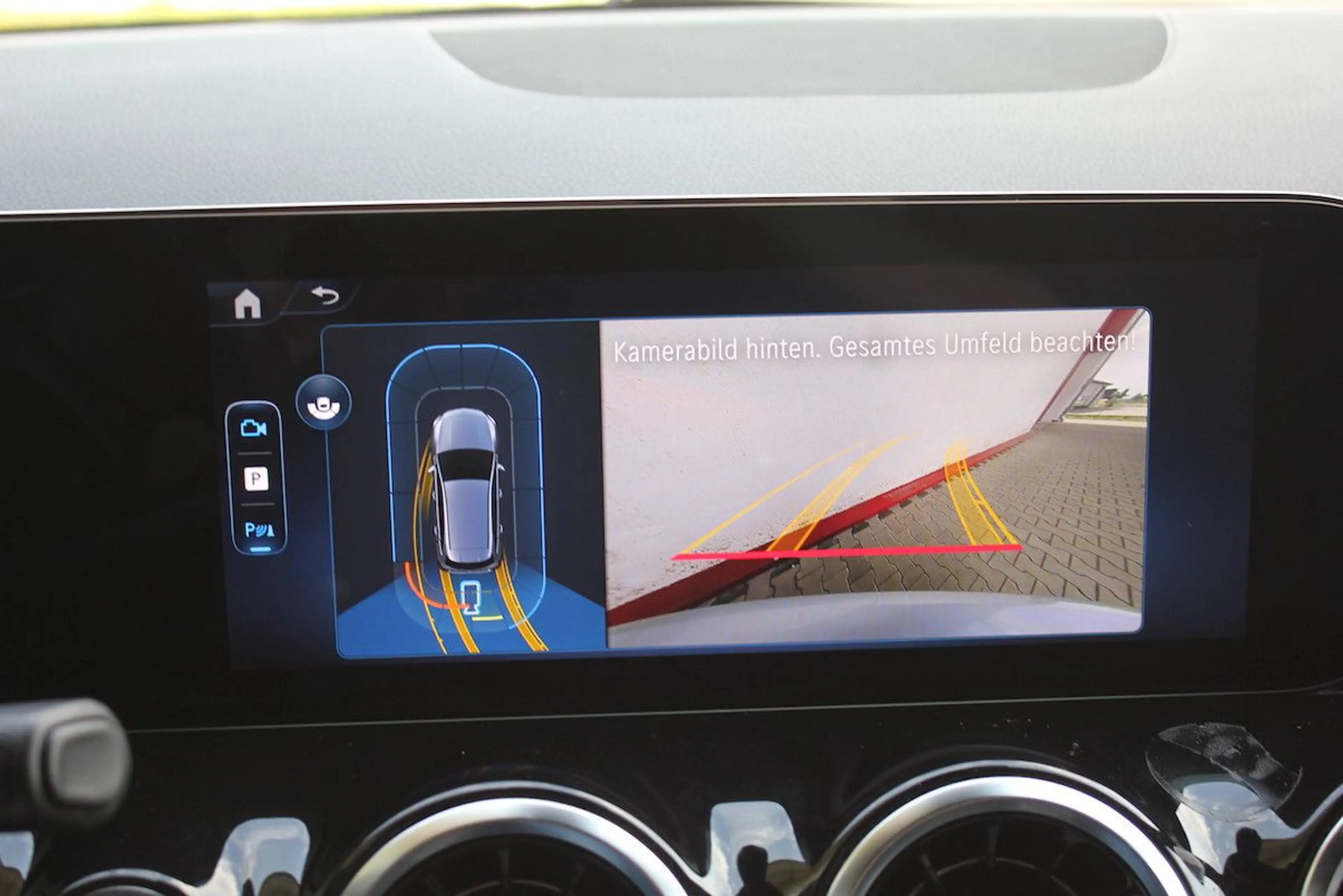 Mercedes-Benz B 180 d 8G Progressive Line Urban 458 WideScreen — photo 13