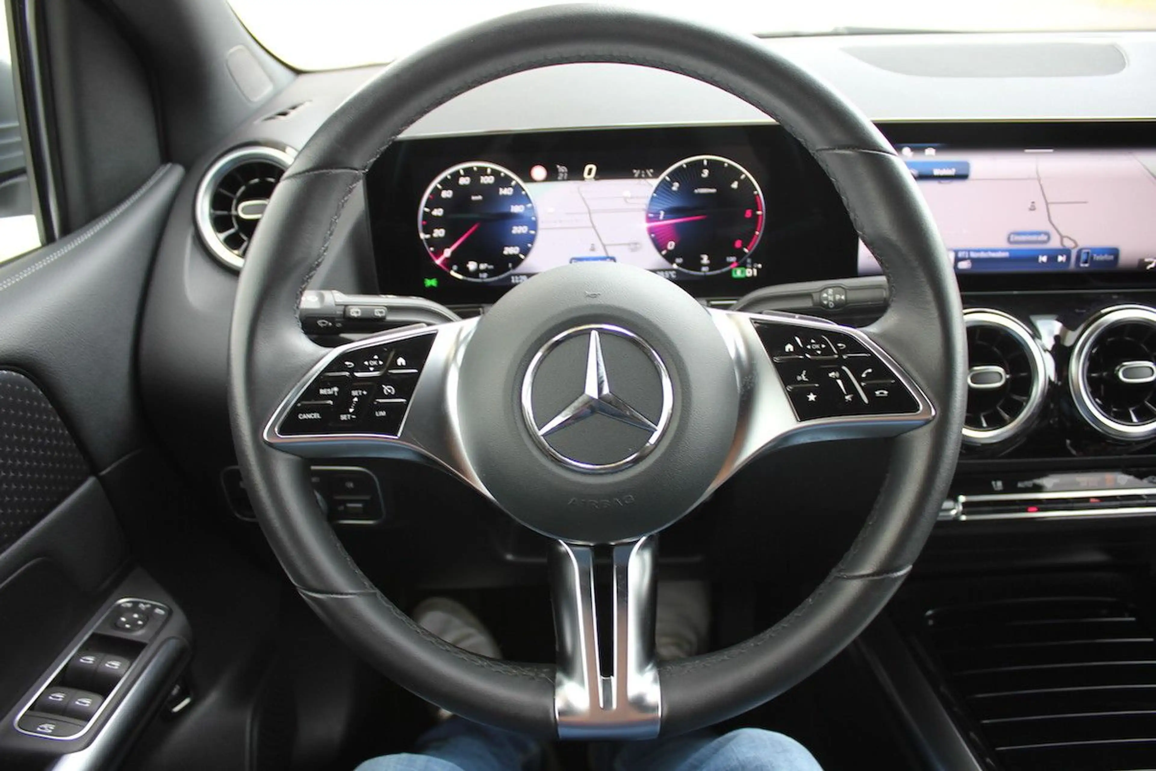 Mercedes-Benz B 180 d 8G Progressive Line Urban 458 WideScreen — photo 15