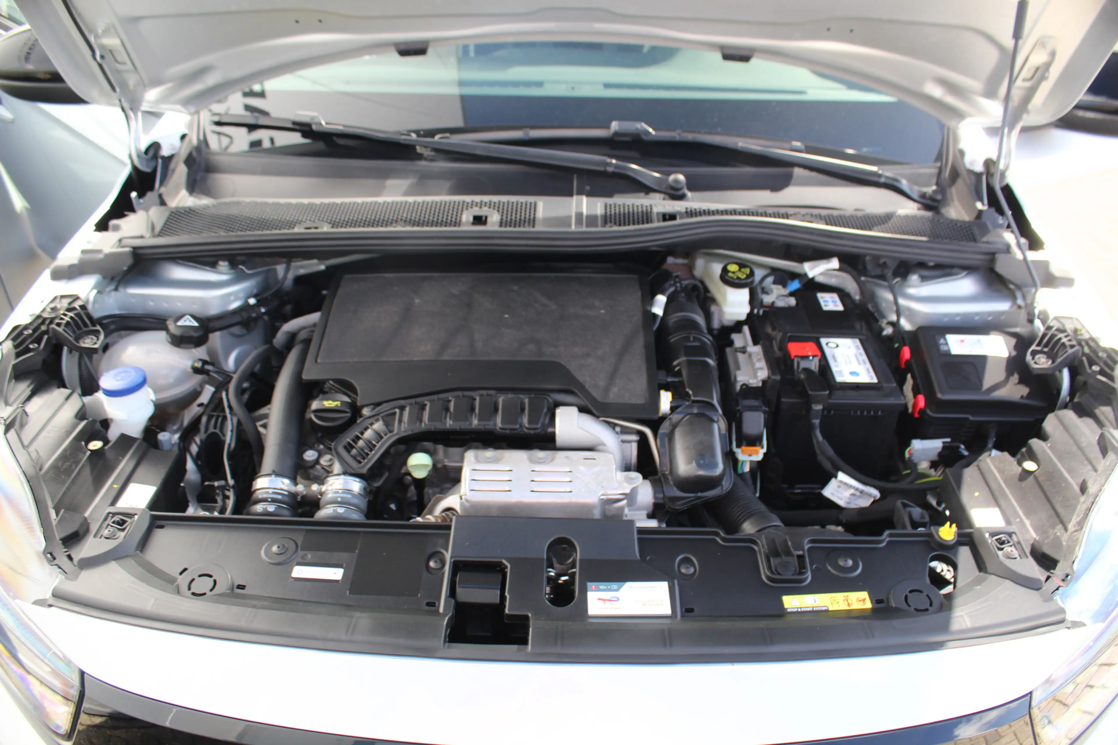 Opel Corsa 1.2-100pk Turbo Ultimate. In nieuwstaat verkerende — photo 4