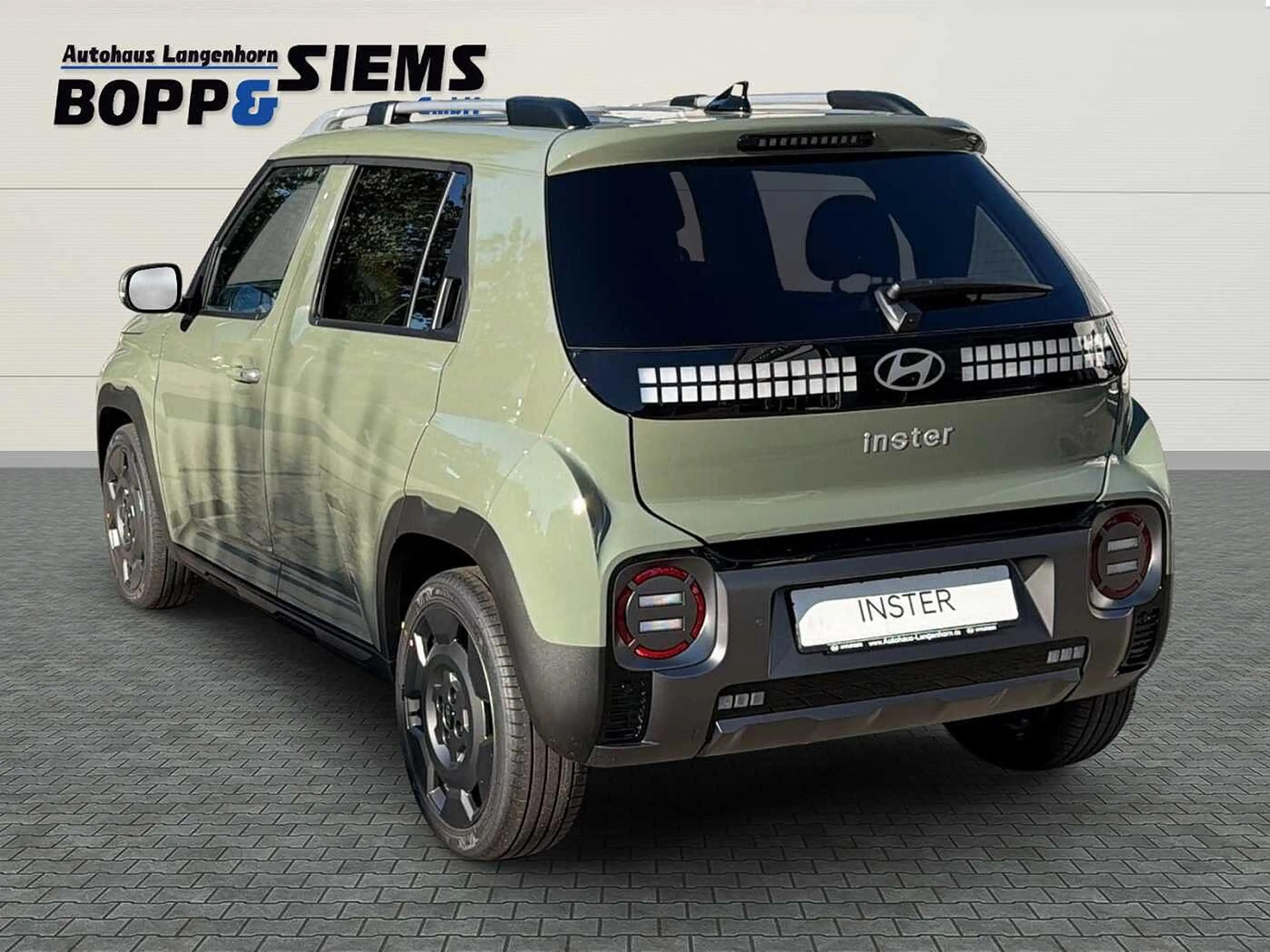 Hyundai Inster 49kWh 'Cross' Elektro Komfort Paket — photo 3