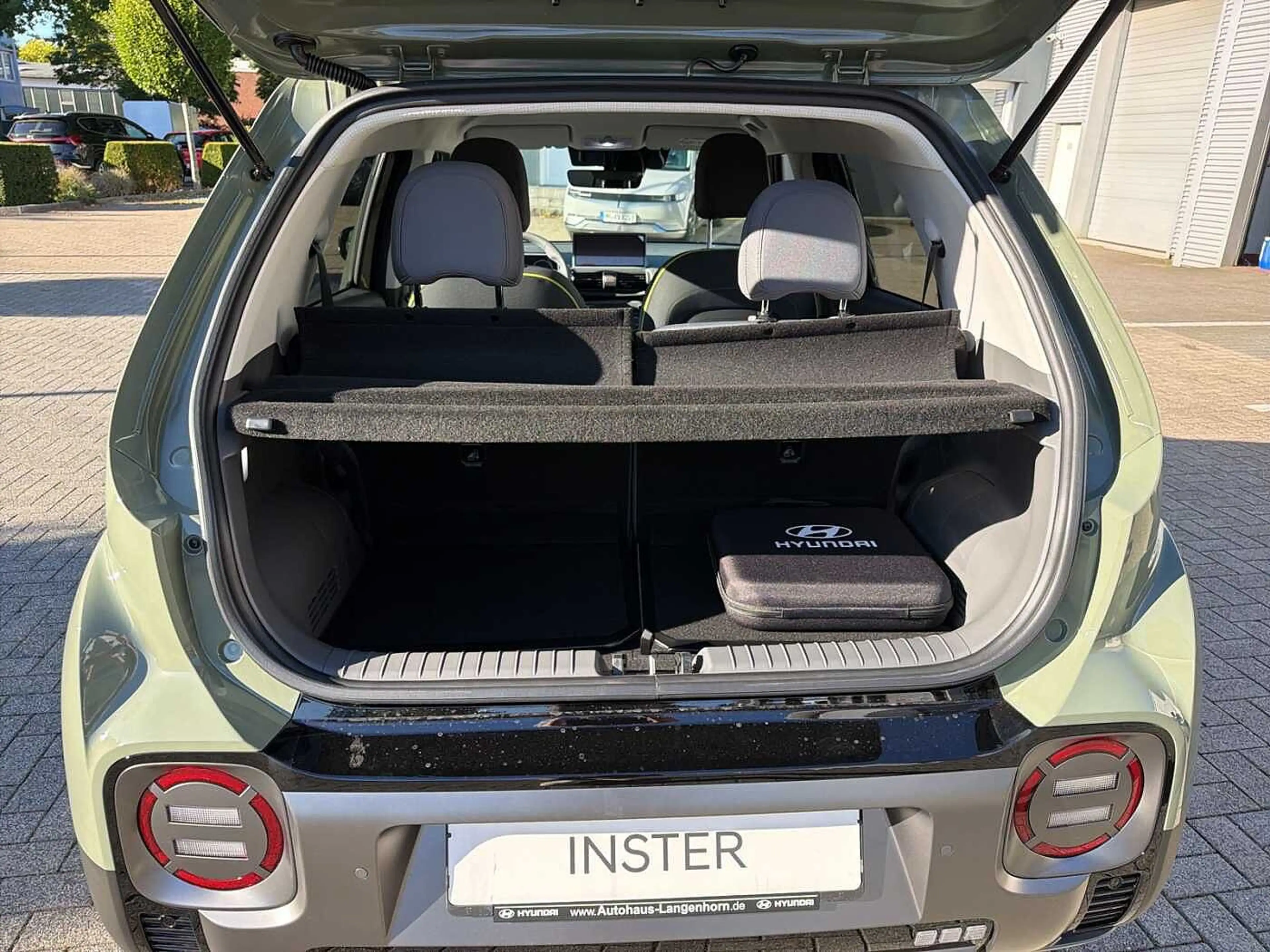 Hyundai Inster 49kWh 'Cross' Elektro Komfort Paket — photo 6