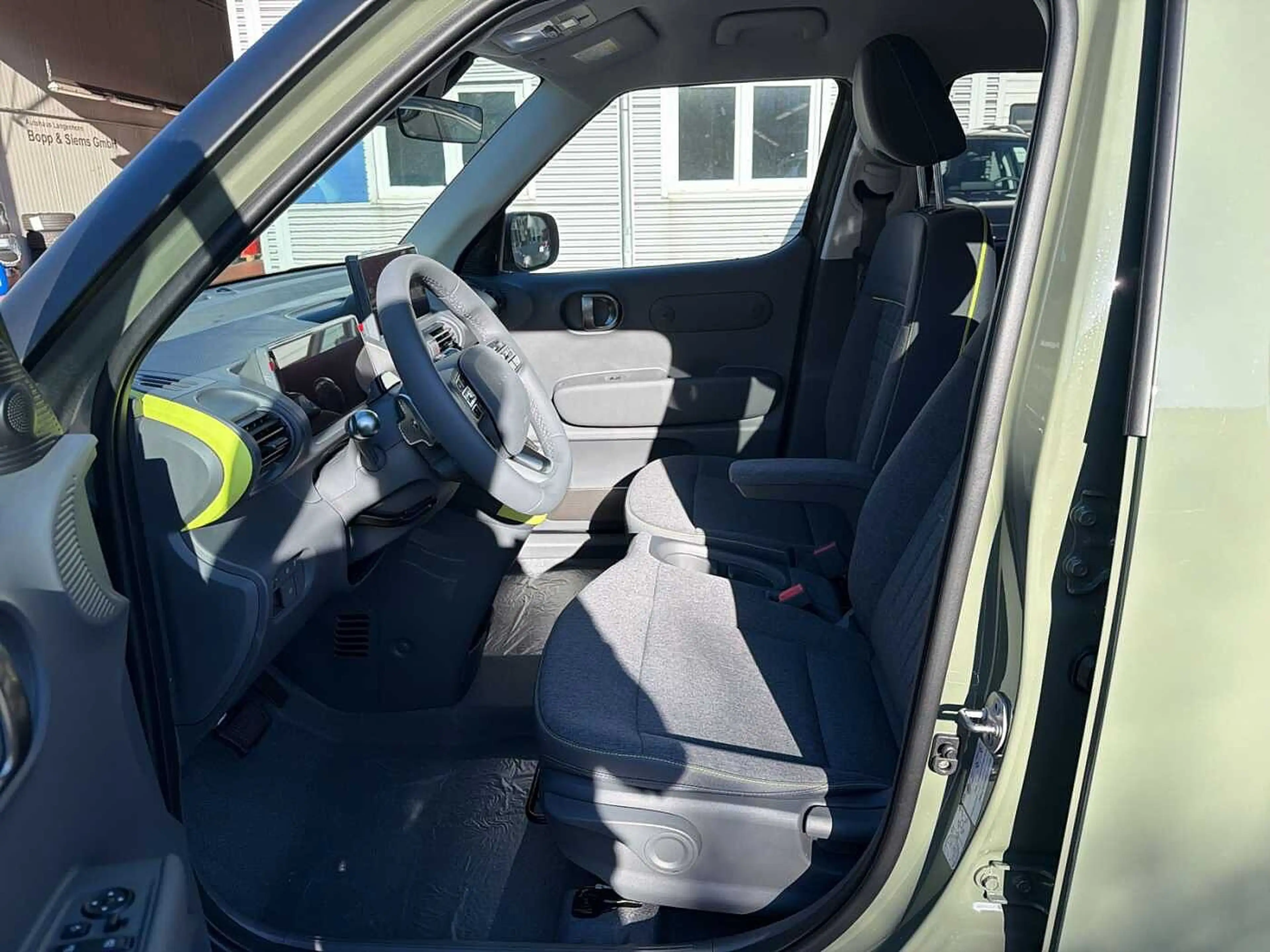 Hyundai Inster 49kWh 'Cross' Elektro Komfort Paket — photo 13