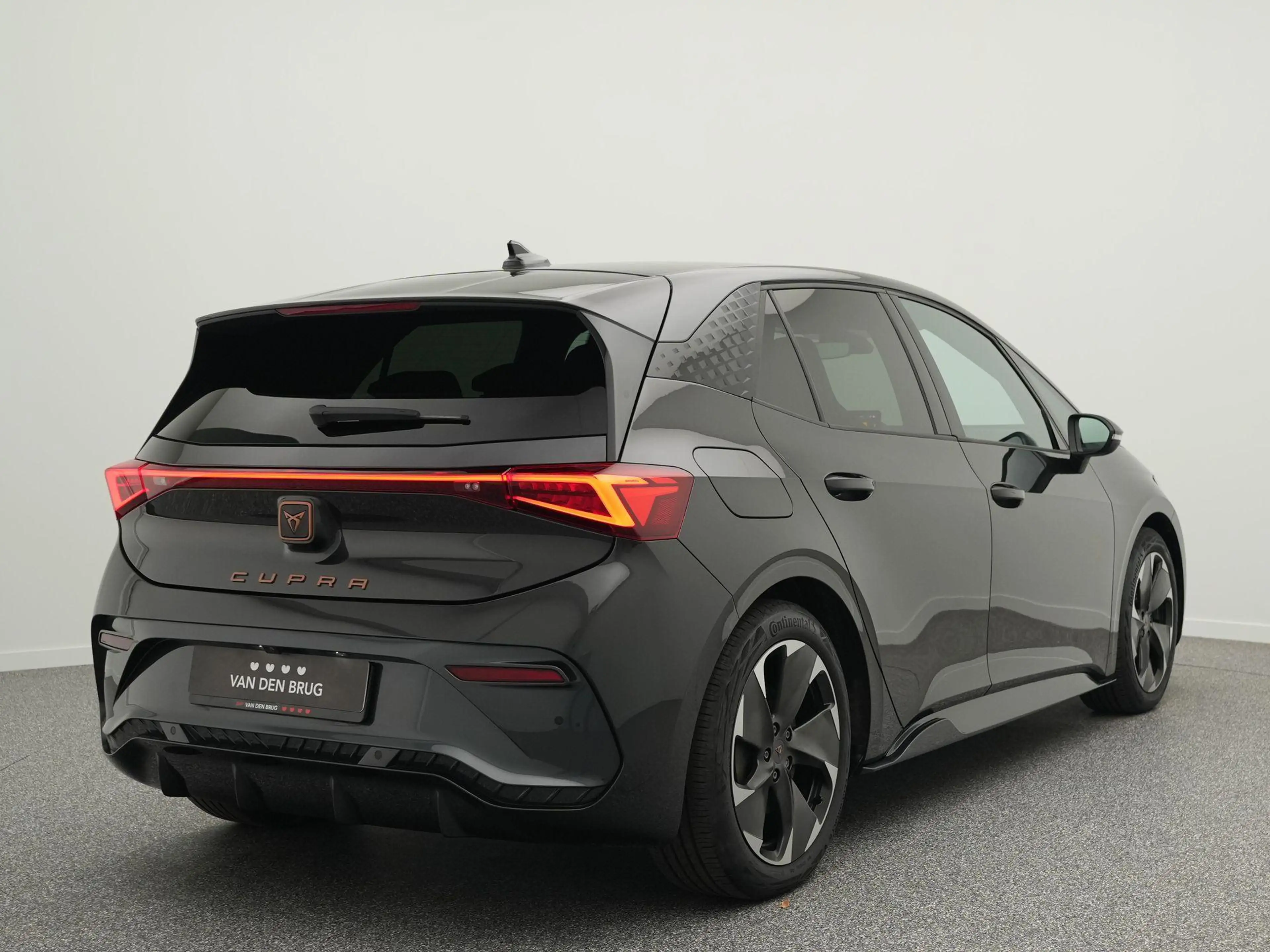 CUPRA Born Essential 62 kWh SOH 96% | LED | Adaptieve cruise — photo 2