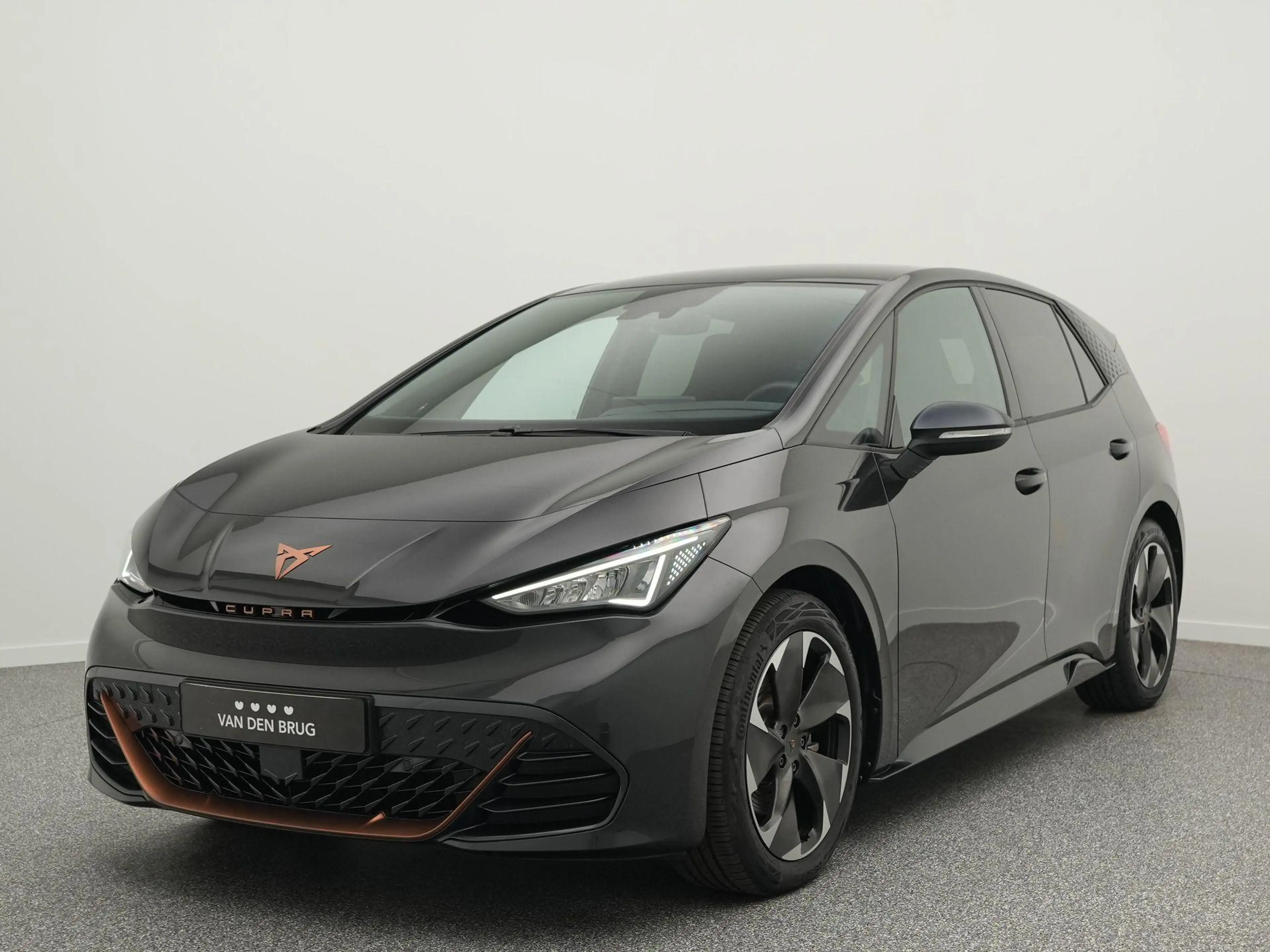 CUPRA Born Essential 62 kWh SOH 96% | LED | Adaptieve cruise