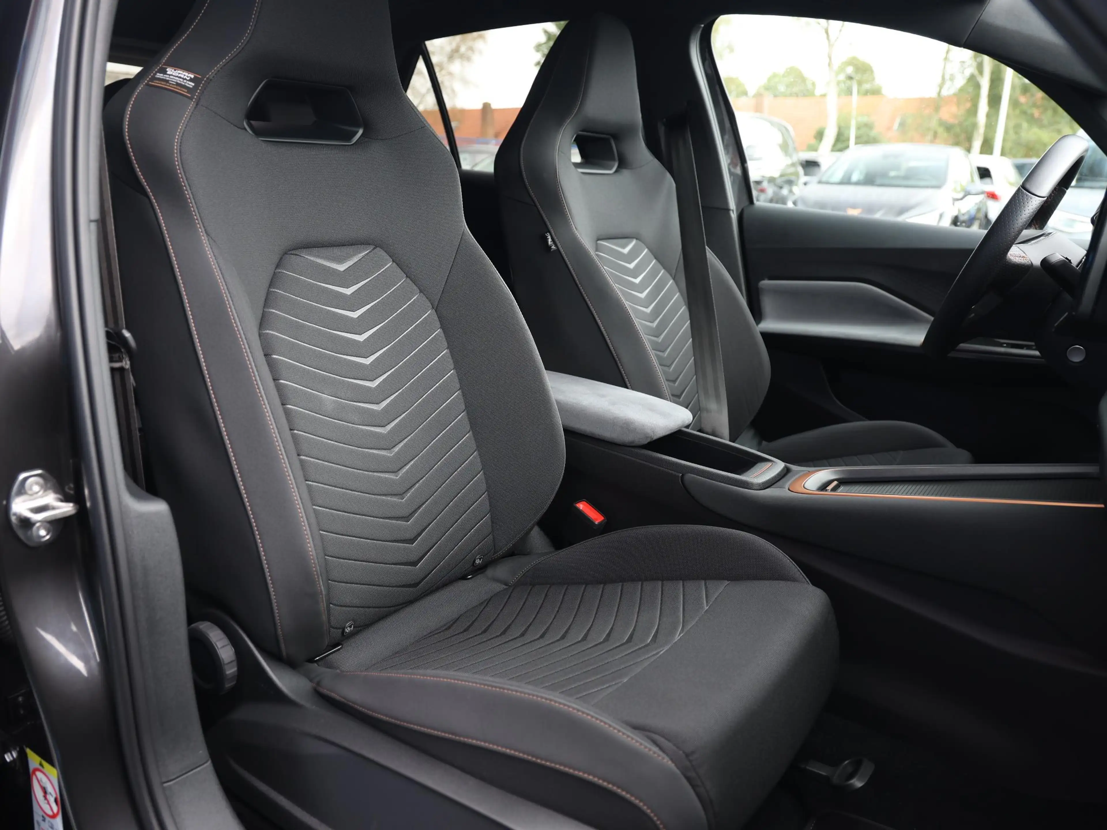 CUPRA Born Essential 62 kWh SOH 96% | LED | Adaptieve cruise — photo 8