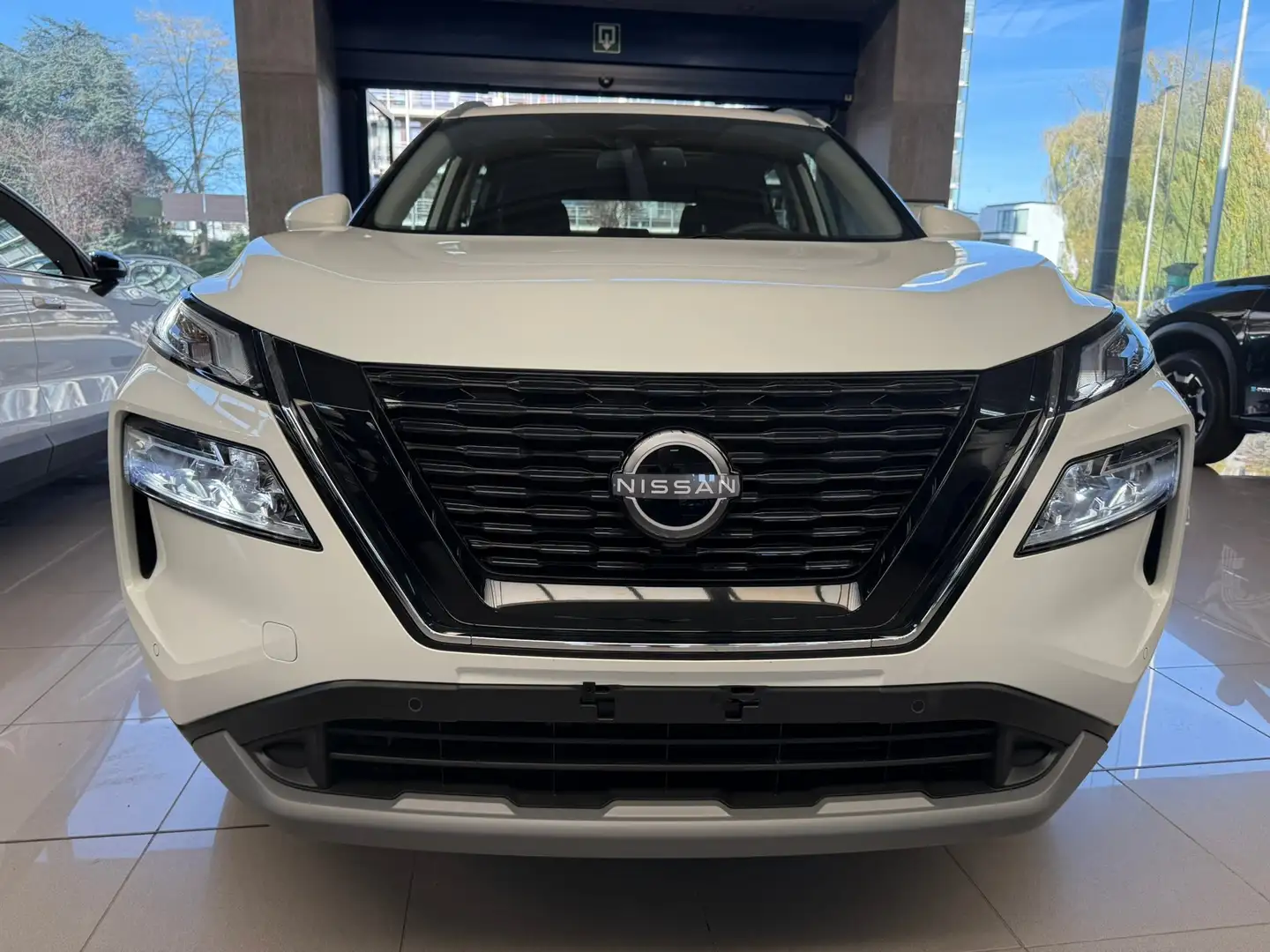 Nissan X-Trail e-POWER e-4ORCE + OPEN DAK / 7 ZITPL – NIEUW Wit - 2