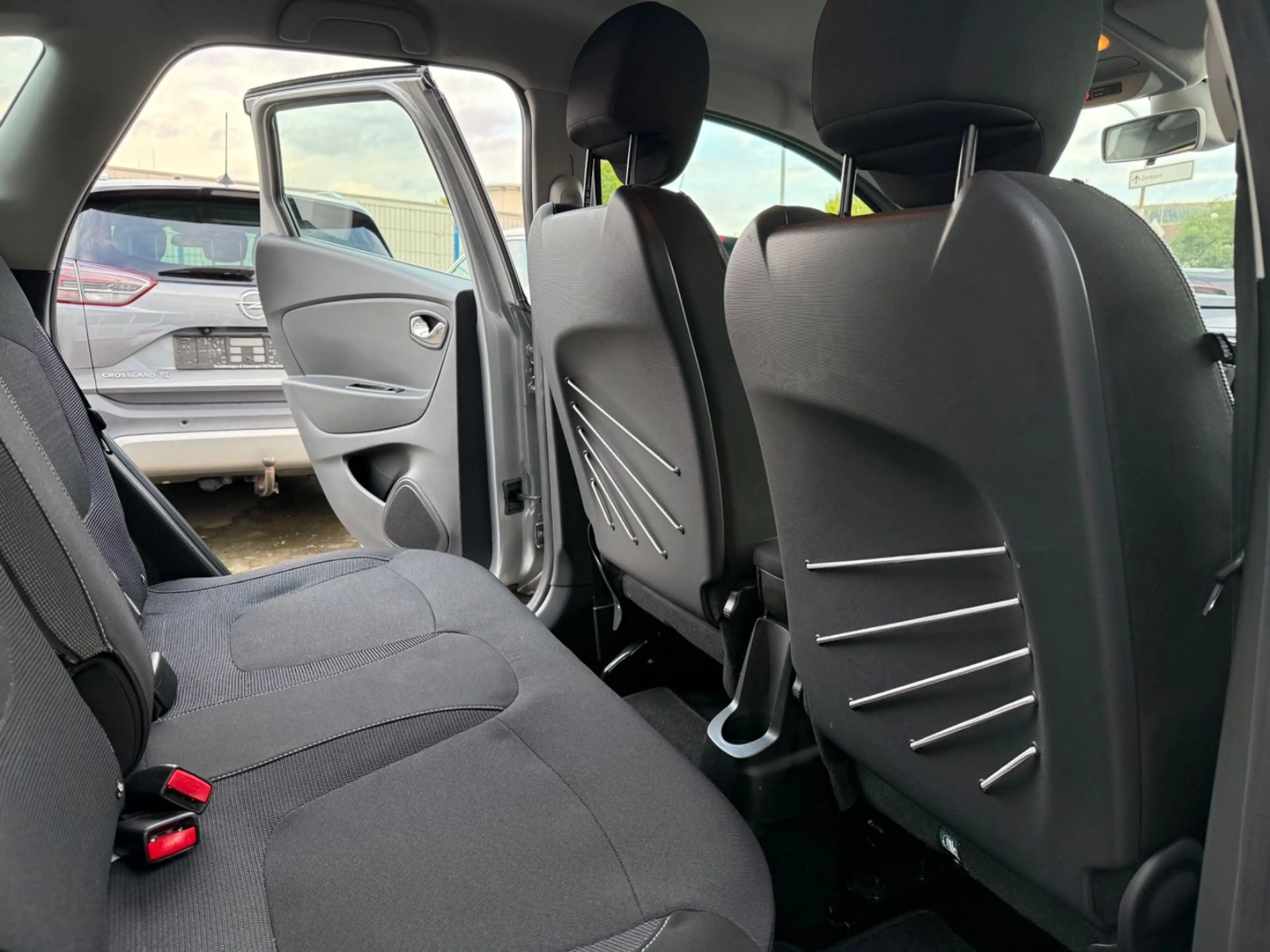 Renault Captur 1,2 88kW 120PS Luxe/Automatik/KAM/SHZ/NAV — photo 13