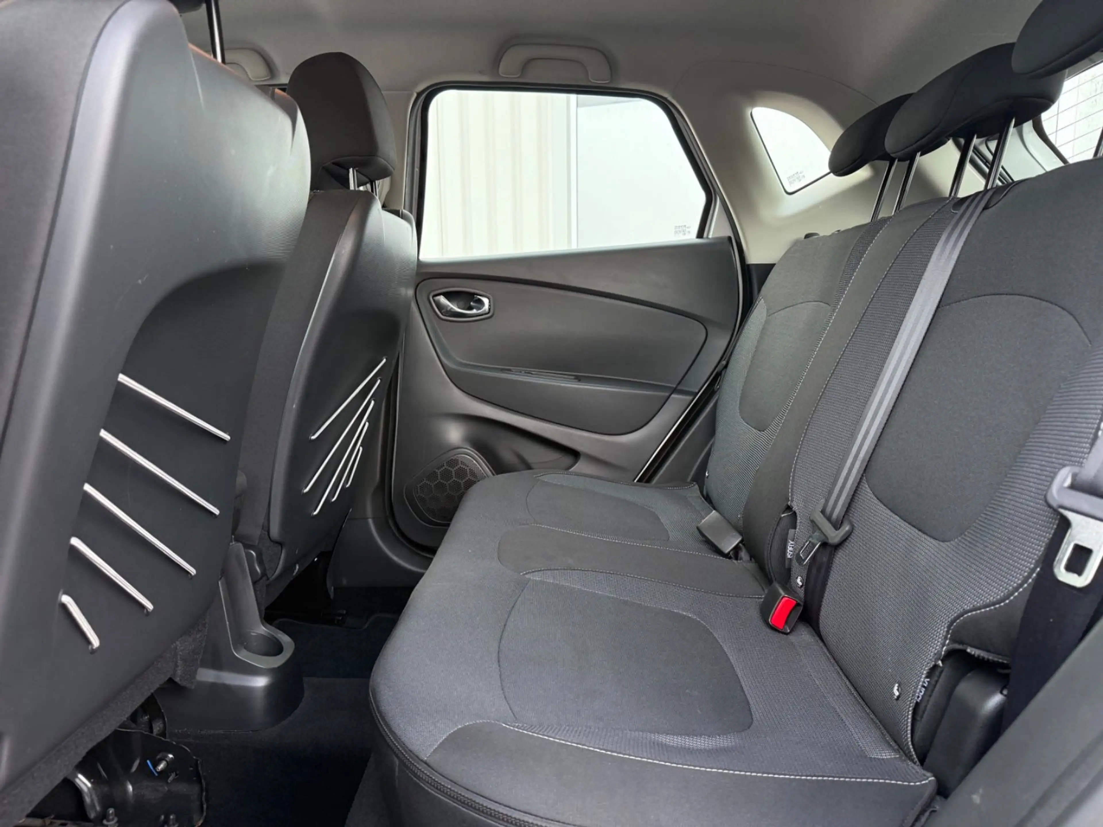 Renault Captur 1,2 88kW 120PS Luxe/Automatik/KAM/SHZ/NAV — photo 7