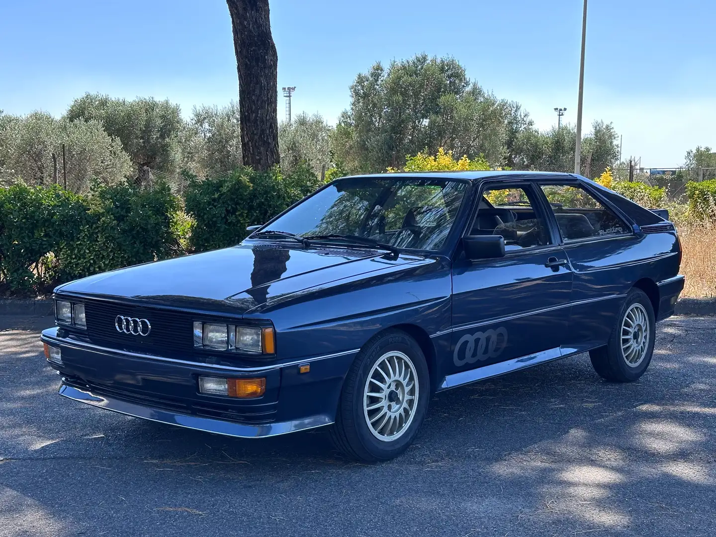Audi QUATTRO URQUATTRO Restauro professionale completo. Blu/Azzurro - 1