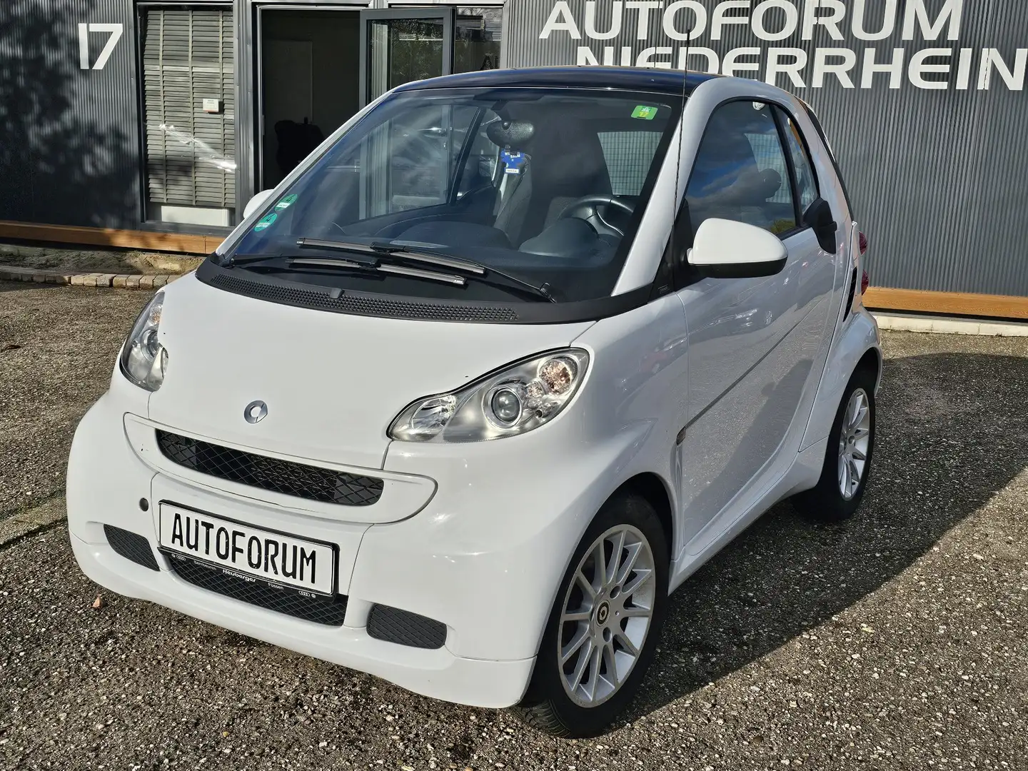 smart forTwo Micro Hybrid Drive White/Black EDITION HU/AU NEU Wit - 2