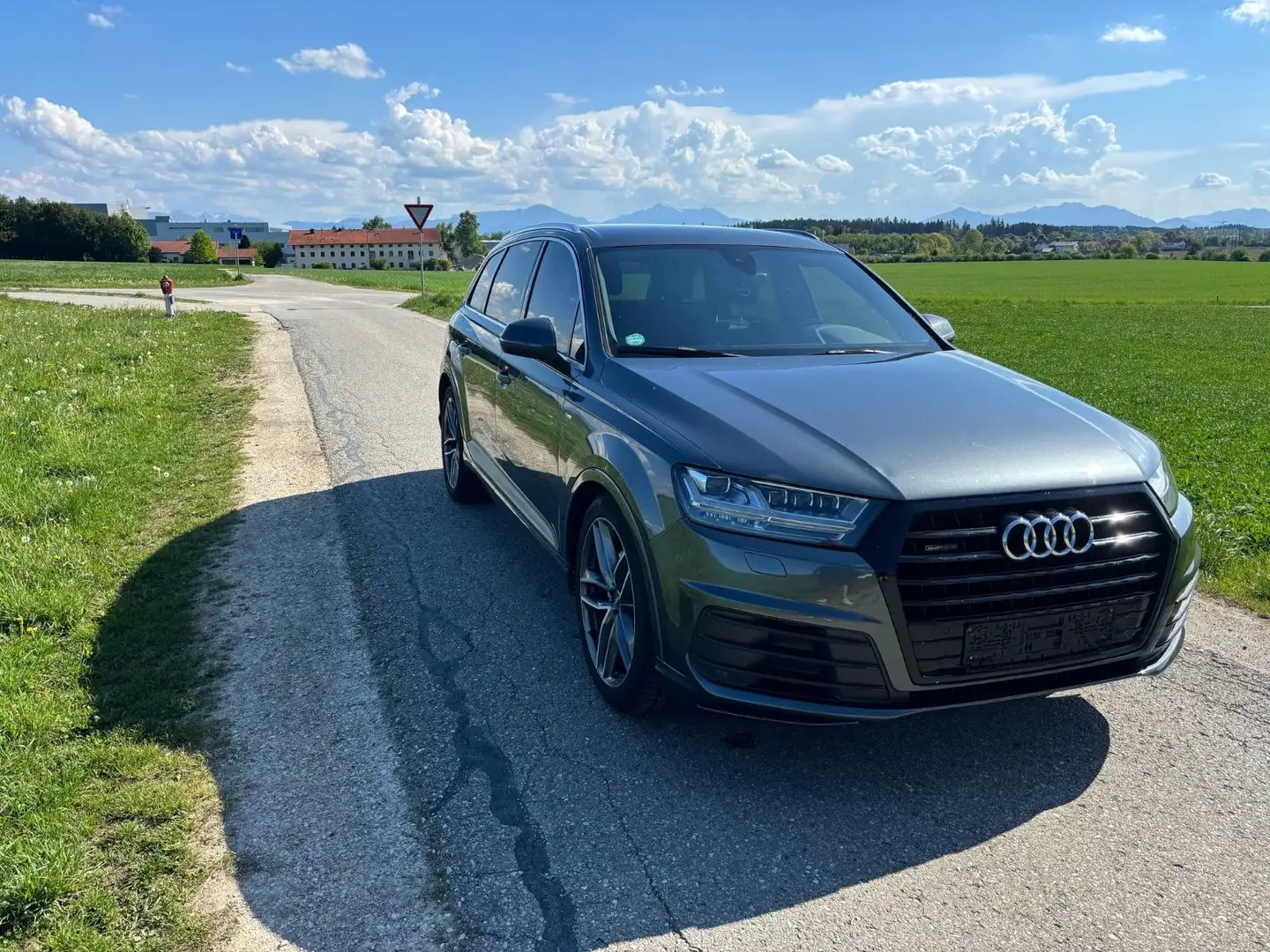 Audi Q7 3.0 TDI quattro S-line Grijs - 1