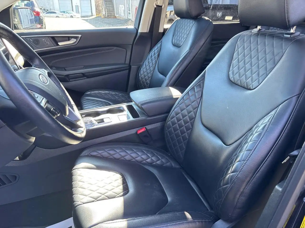 Ford Edge снимка Ford Edge