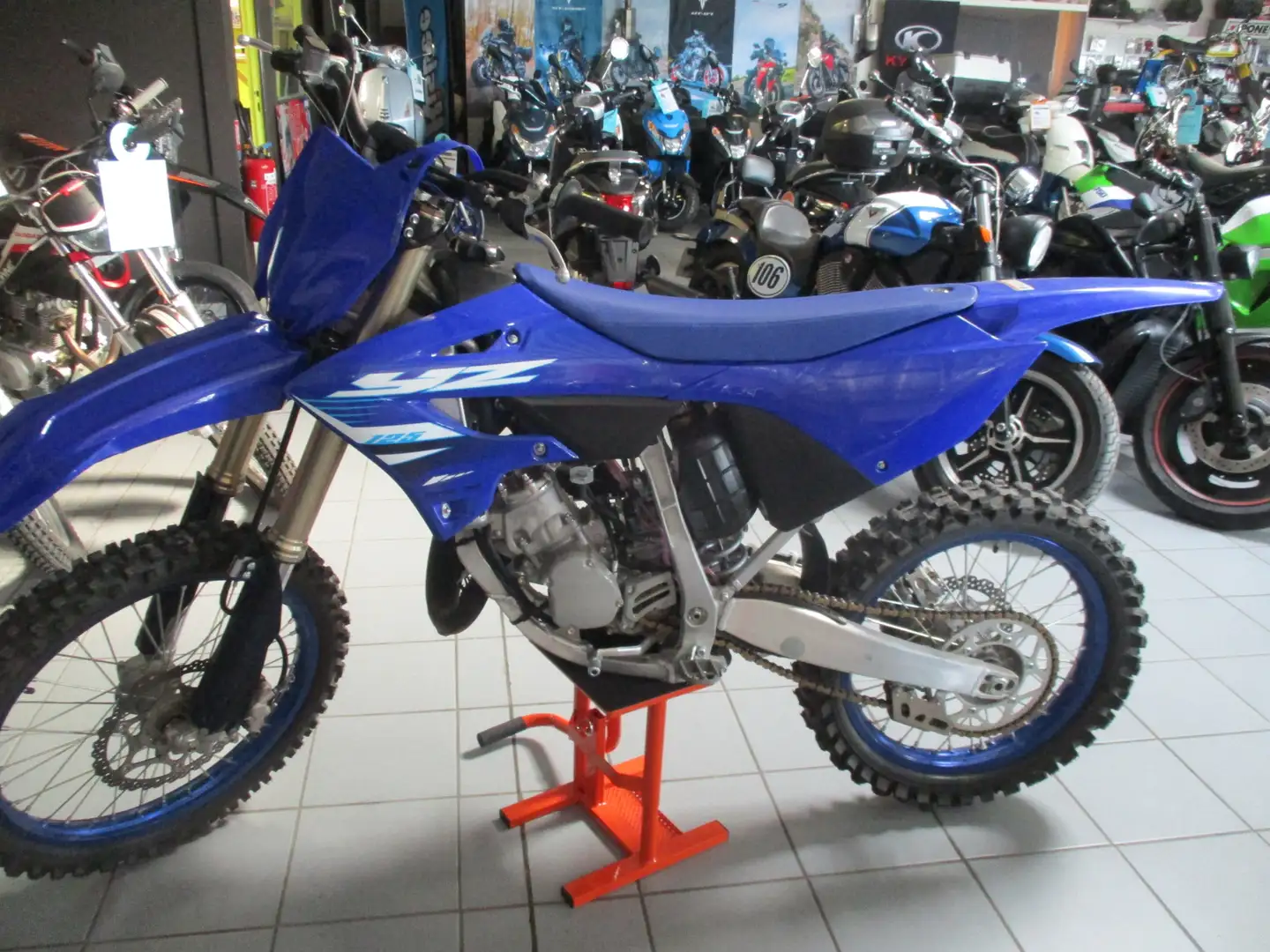 Yamaha YZ 125 Bleu - 2