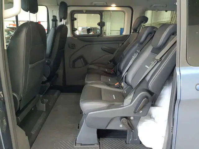 Ford Tourneo view 13