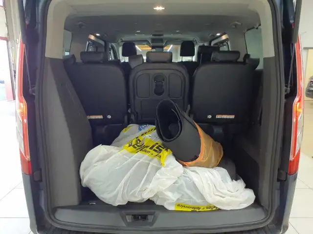 Ford Tourneo view 15