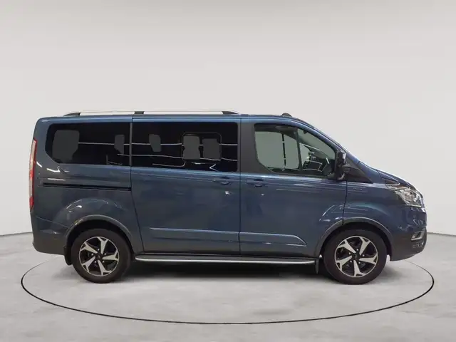 Ford Tourneo view 3