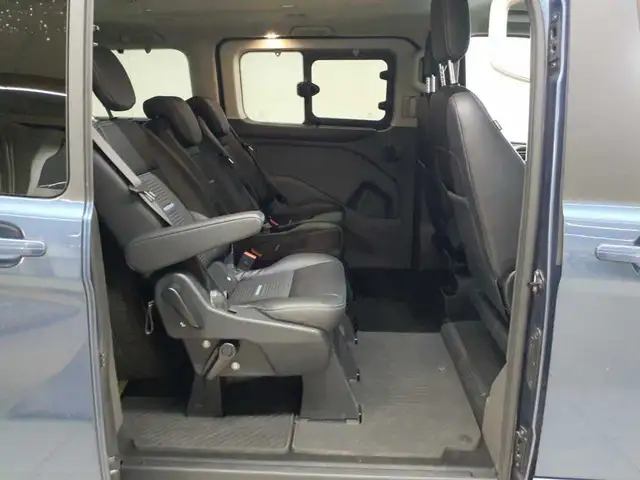 Ford Tourneo view 14
