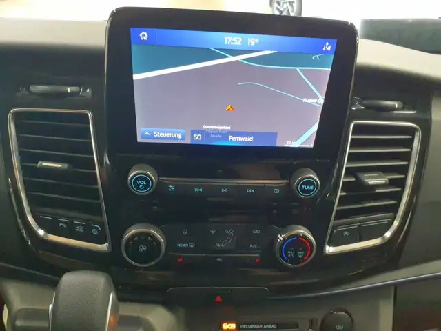 Ford Tourneo view 12