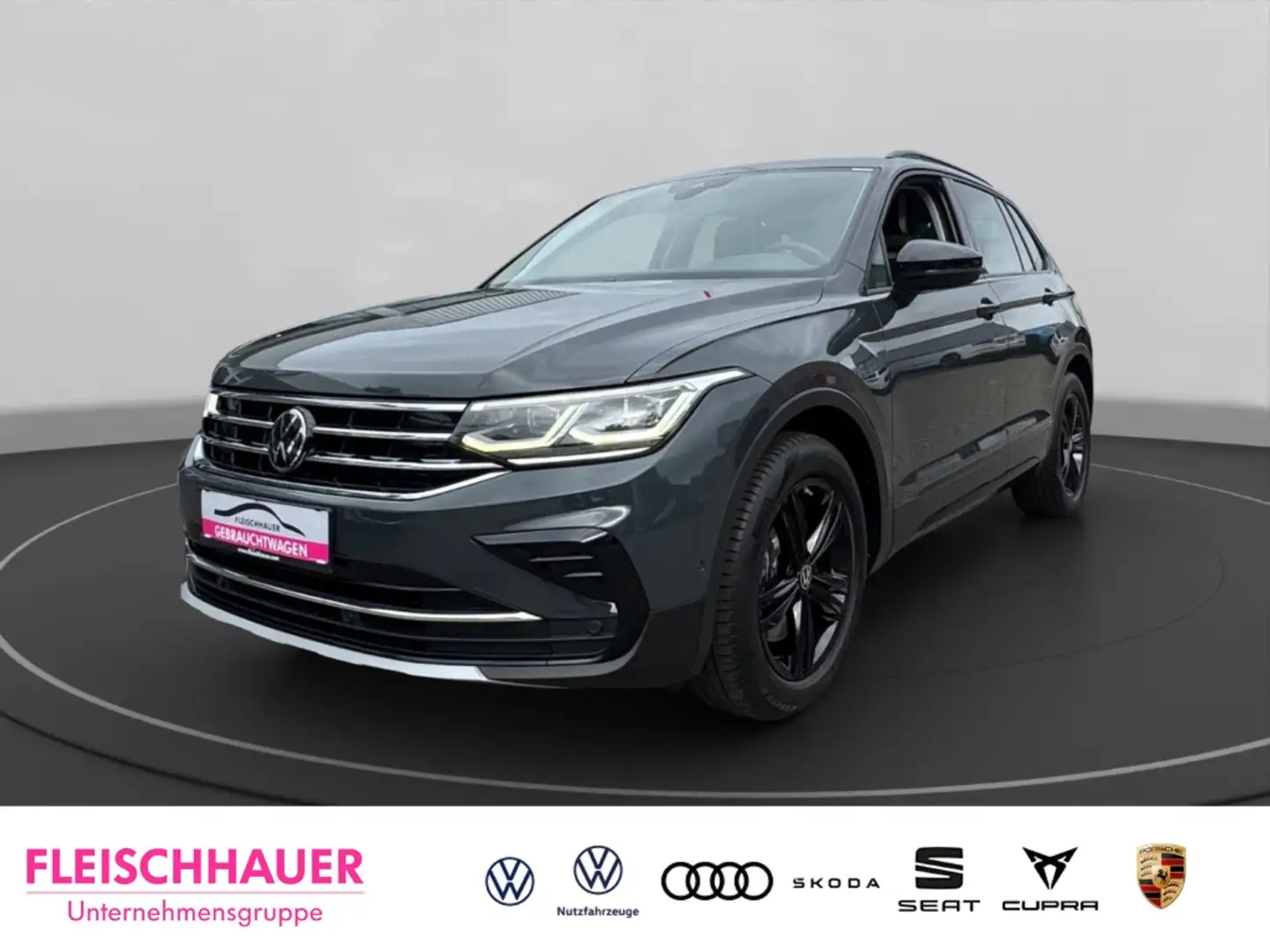 Volkswagen Tiguan 2.0 TDI Urban Sport 4Motion MATRIX+ACC+DC+NAVI+CAR Gris - 1