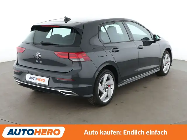 Volkswagen Golf view 6