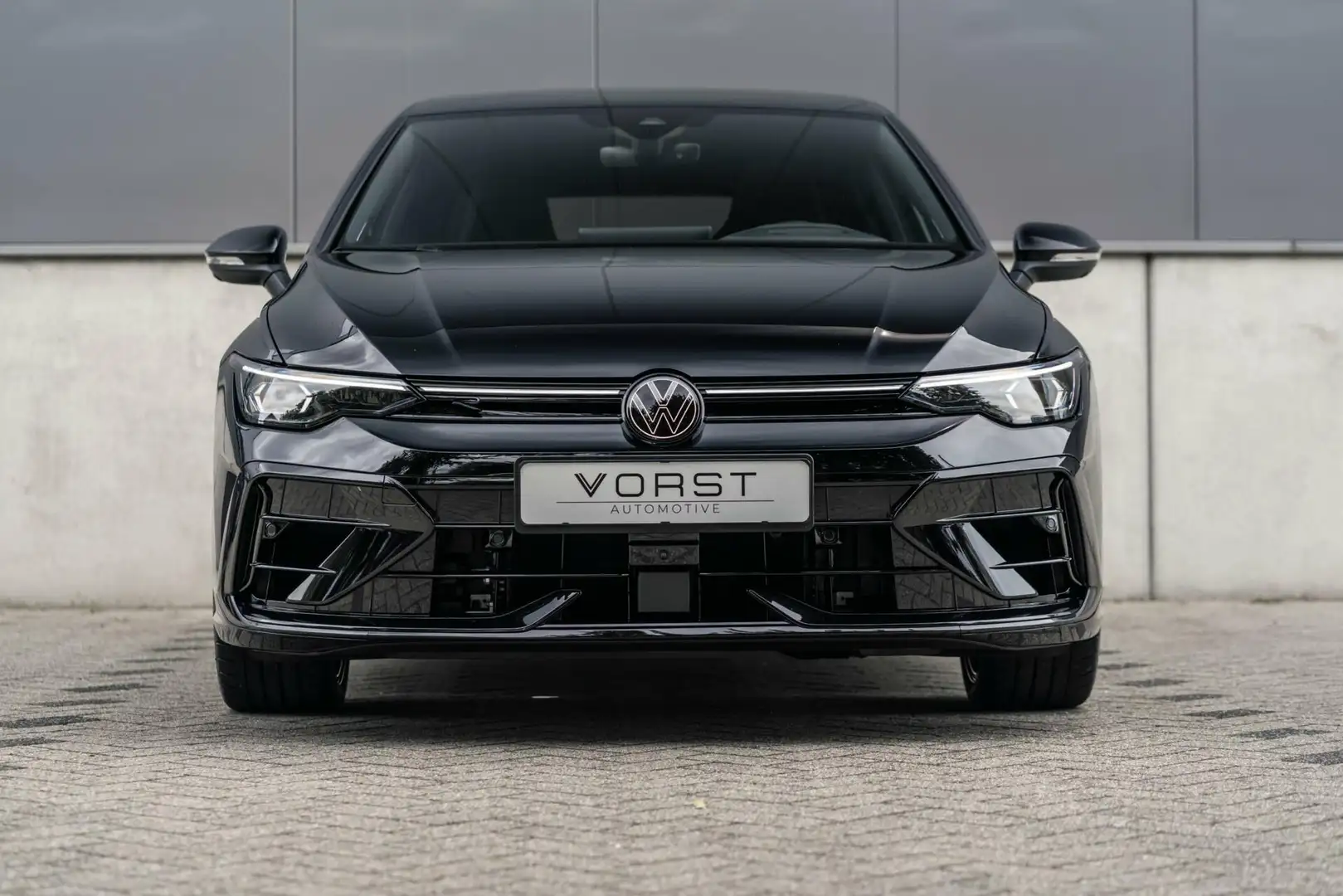 Volkswagen Golf 2.0 TSI 4Motion R Perf Akra 360 Pano Vol Negro - 2