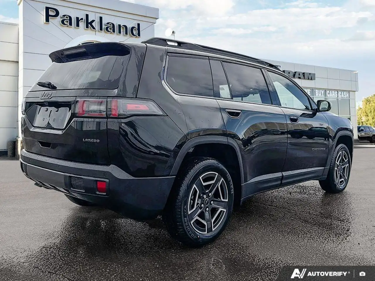 Jeep Cherokee снимка Jeep Cherokee