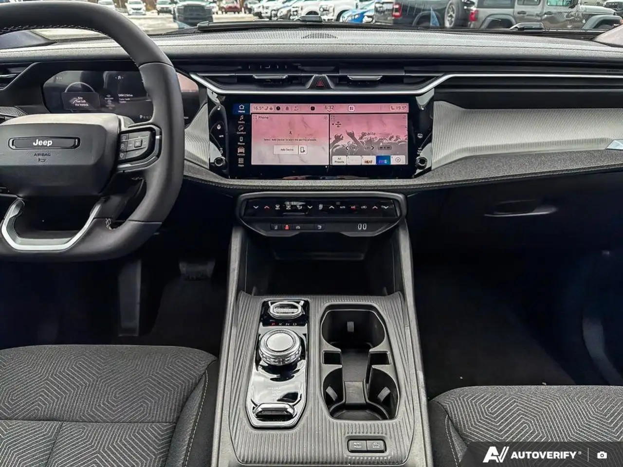 Jeep Cherokee снимка Jeep Cherokee