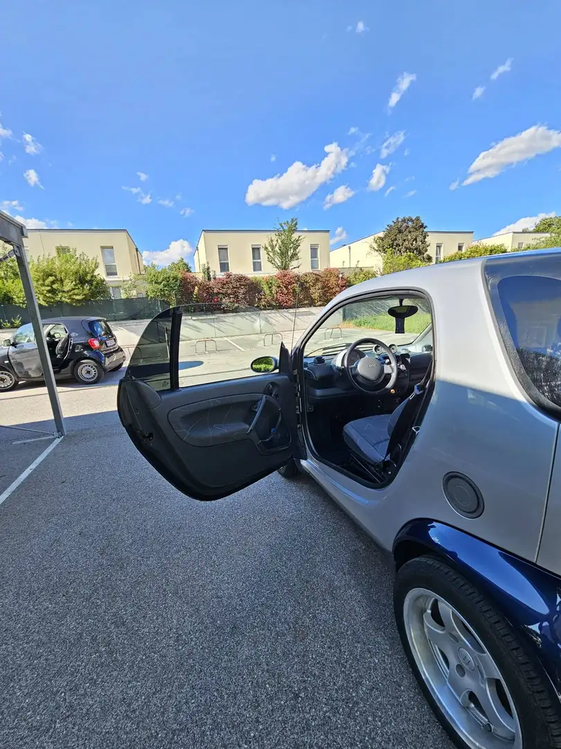 smart forTwo Blau - 2