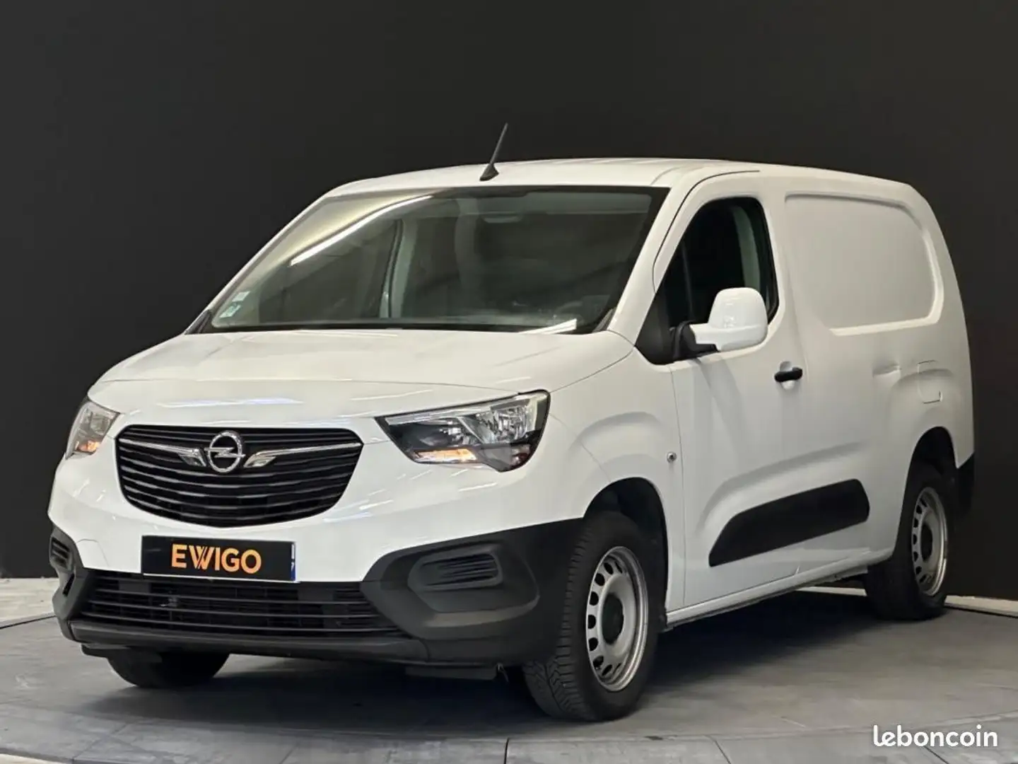 Opel Combo VU FOURGON 1.5 D 100ch L2H1 INNOVATION Blanco - 1