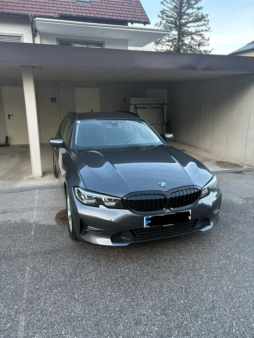 BMW 320 xDrive Touring  G21 XD5 / G21 Grau - 1